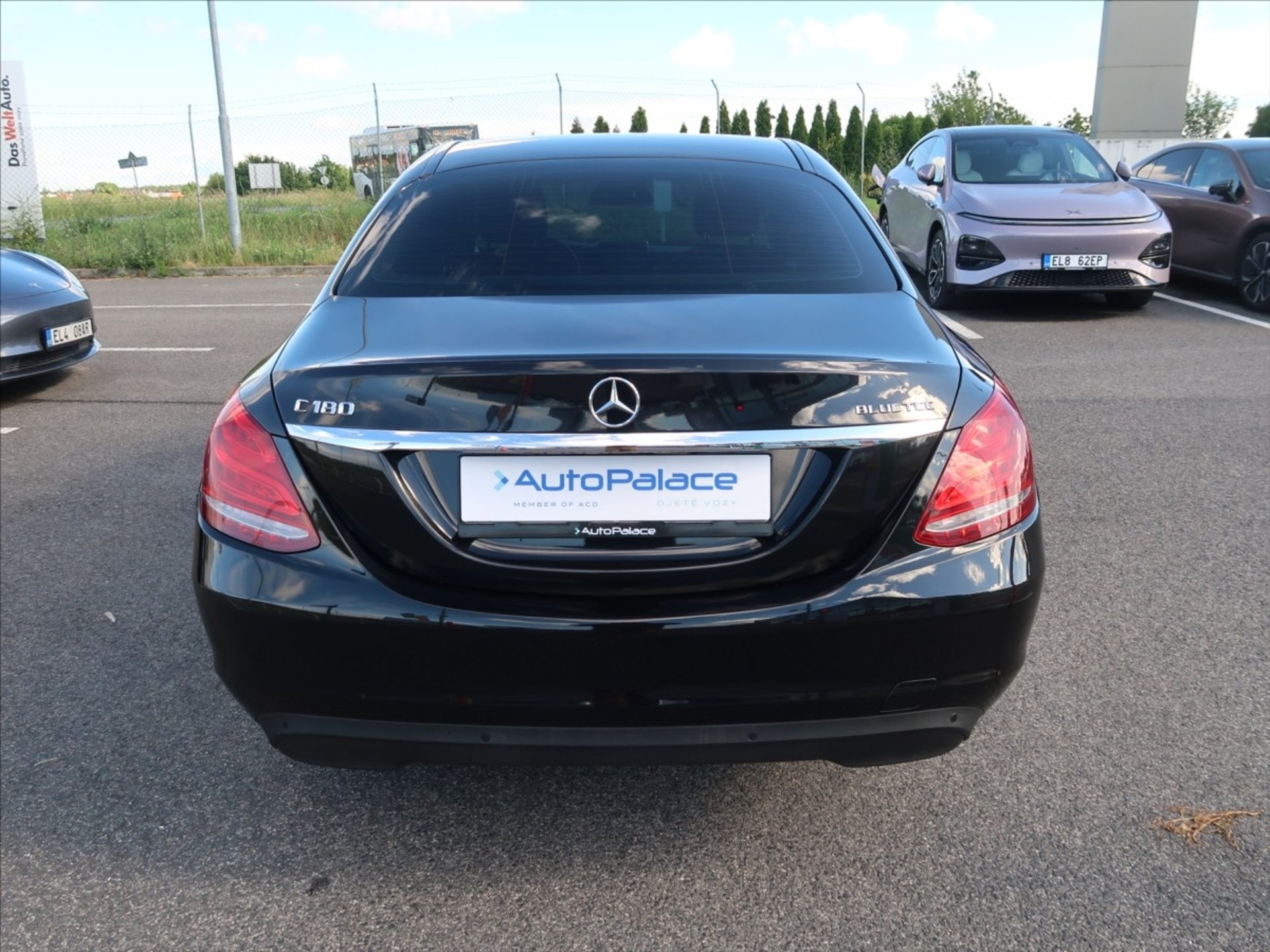 Mercedes-Benz C180
