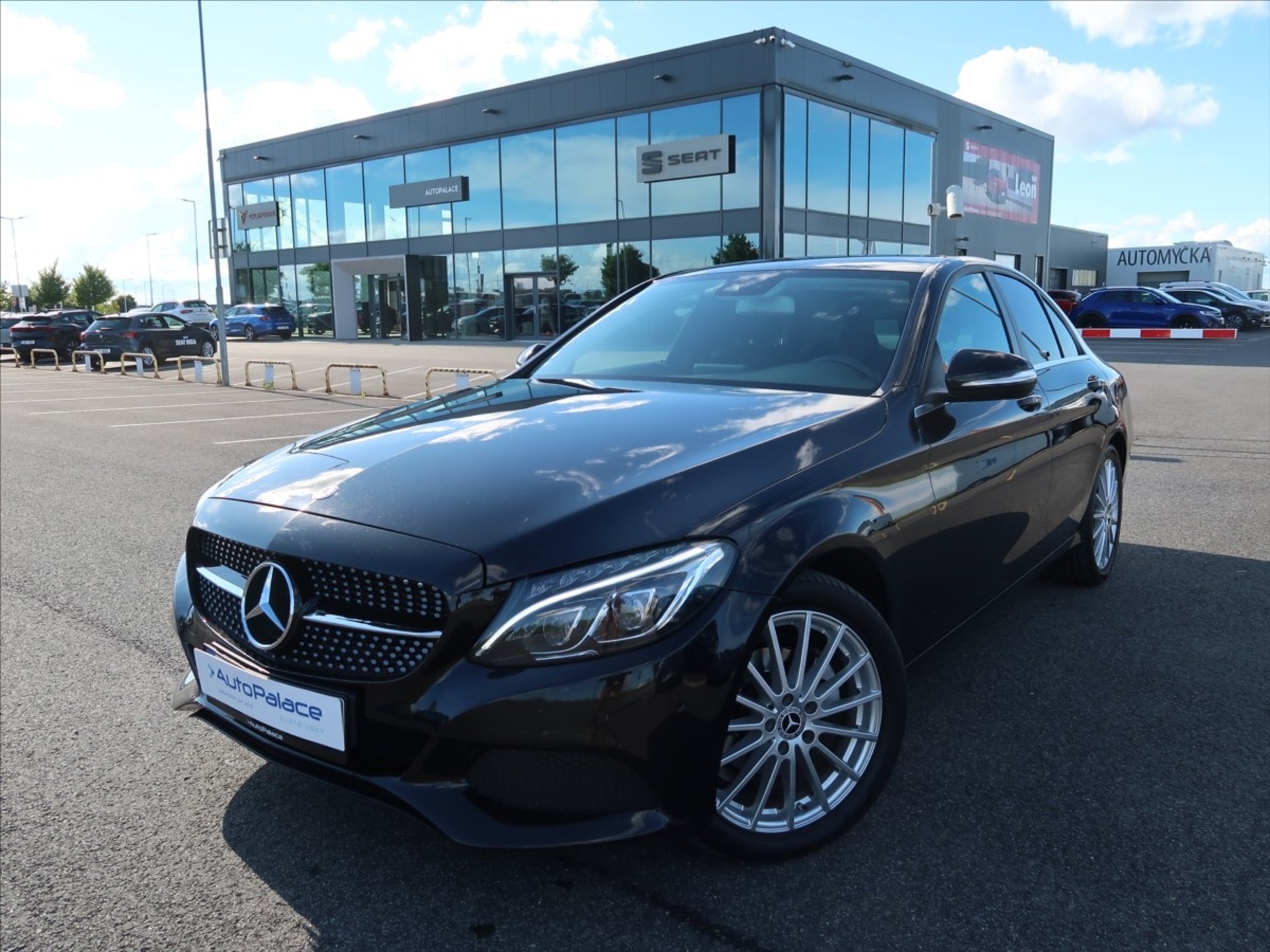 Mercedes-Benz C180