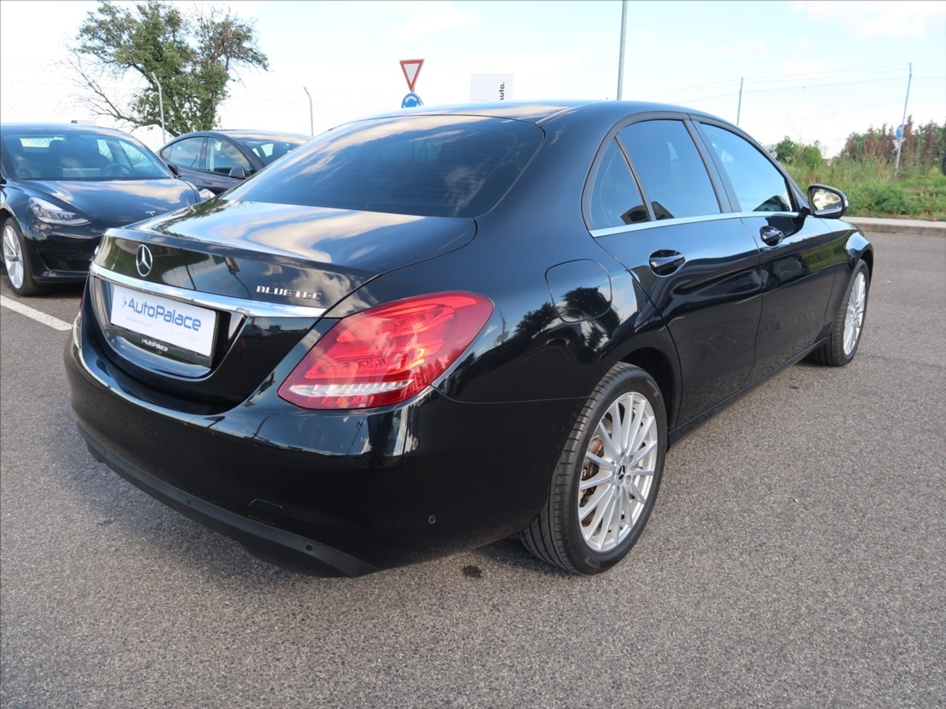 Mercedes-Benz C180