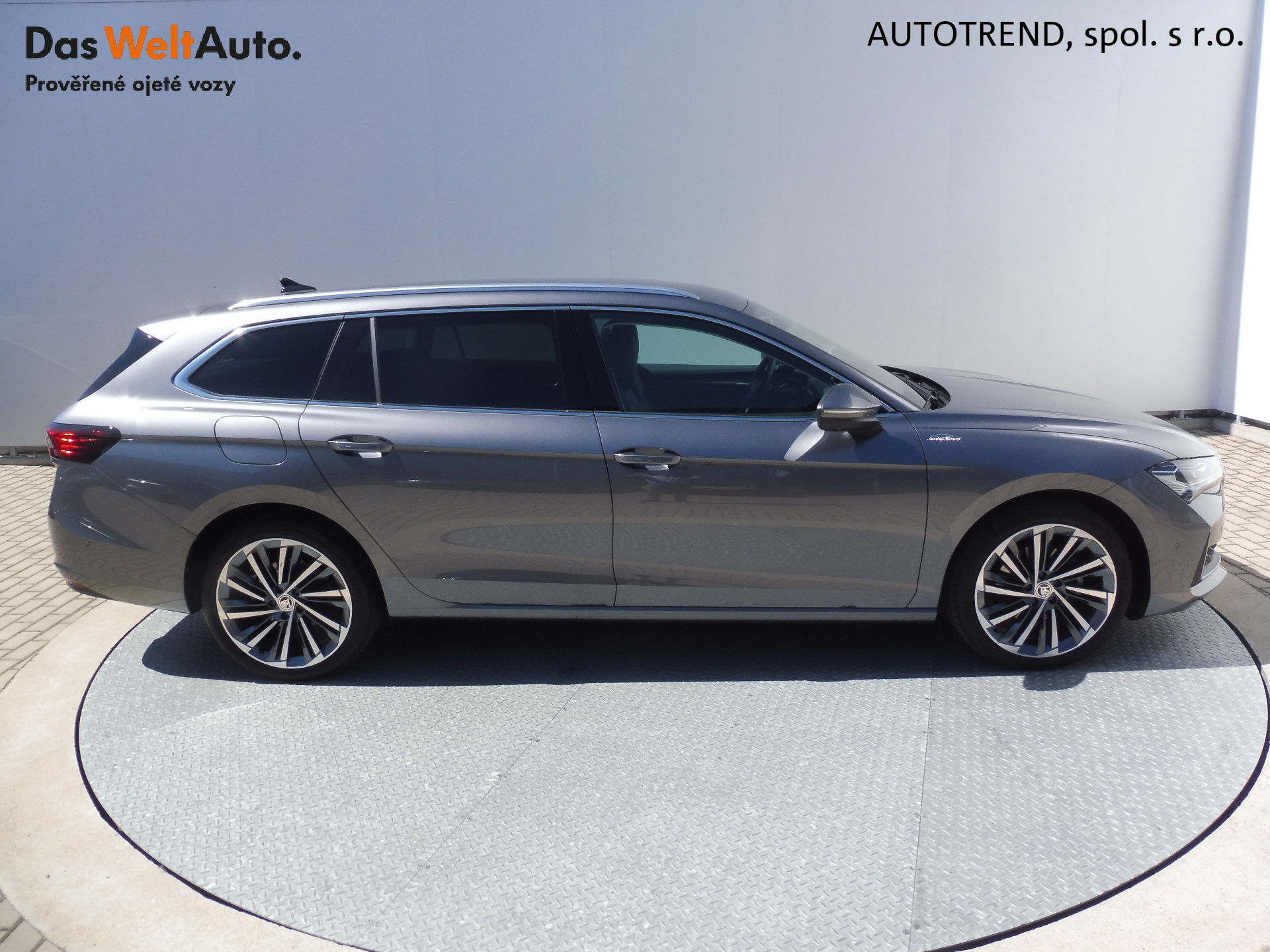Škoda Superb