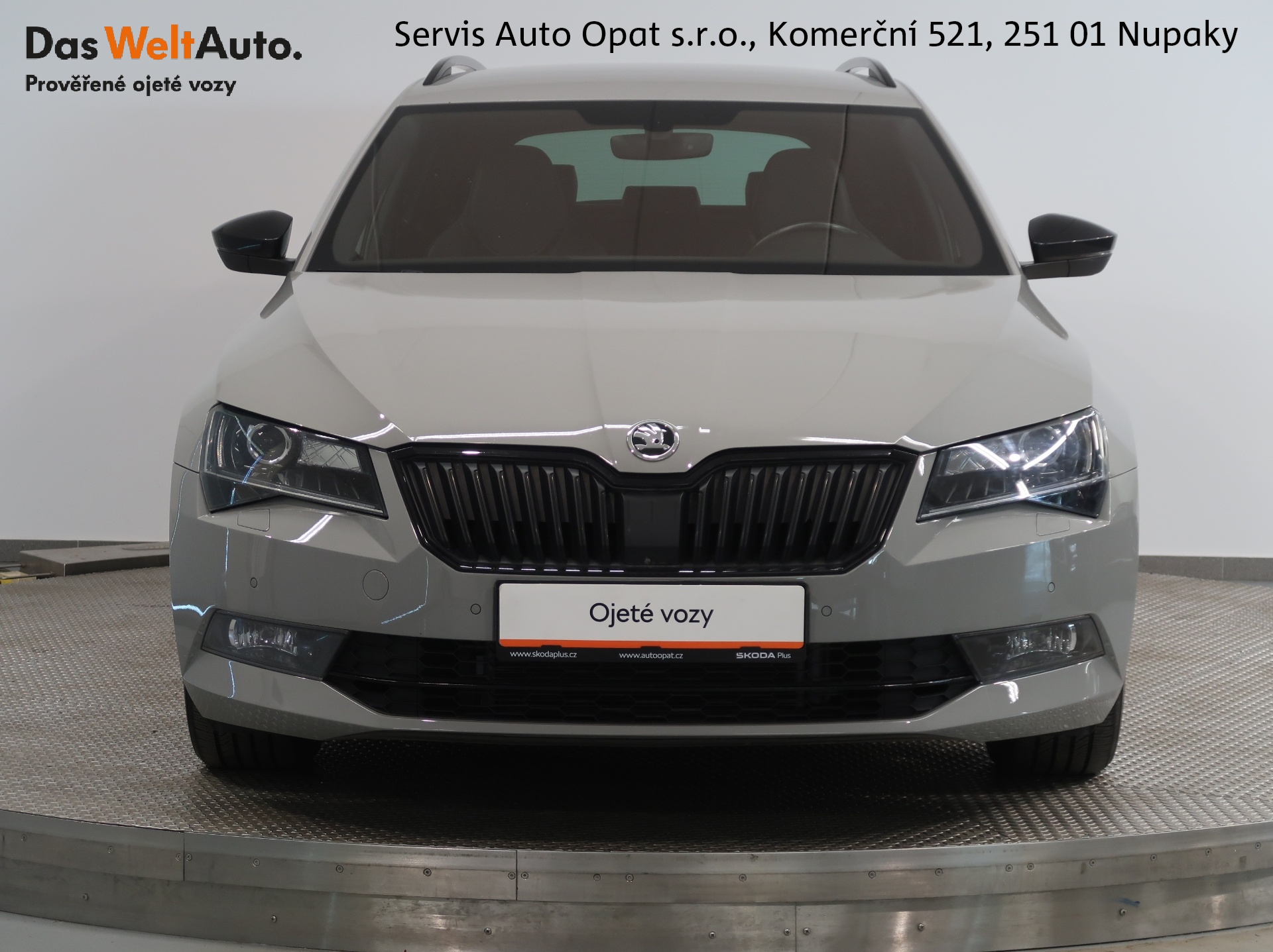 Škoda Superb