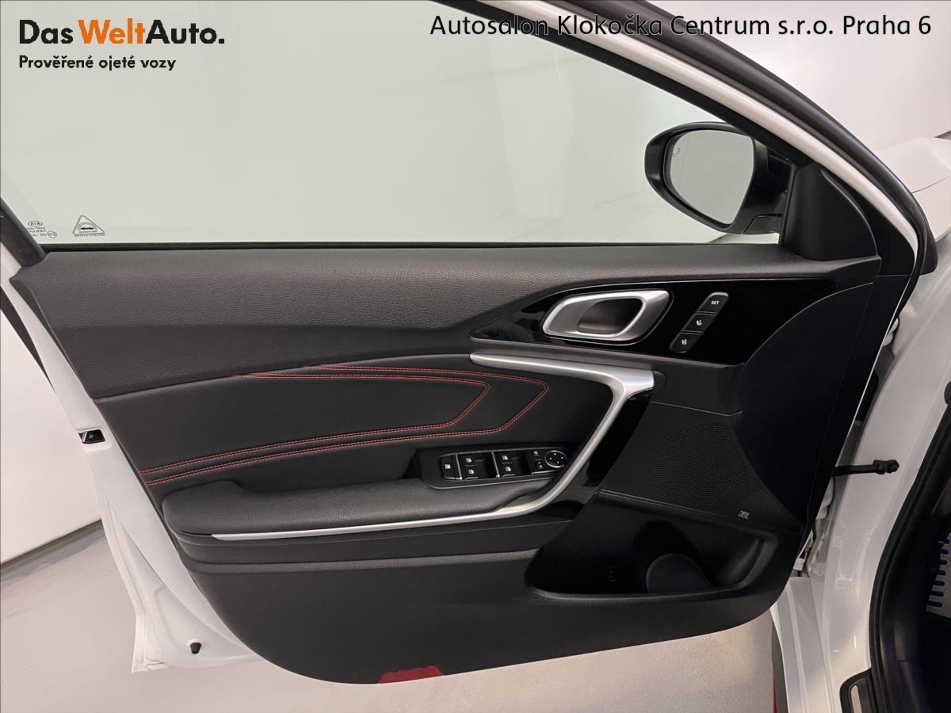 Kia ProCeed