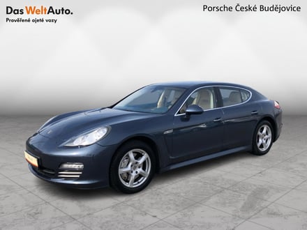 Porsche Panamera 4S