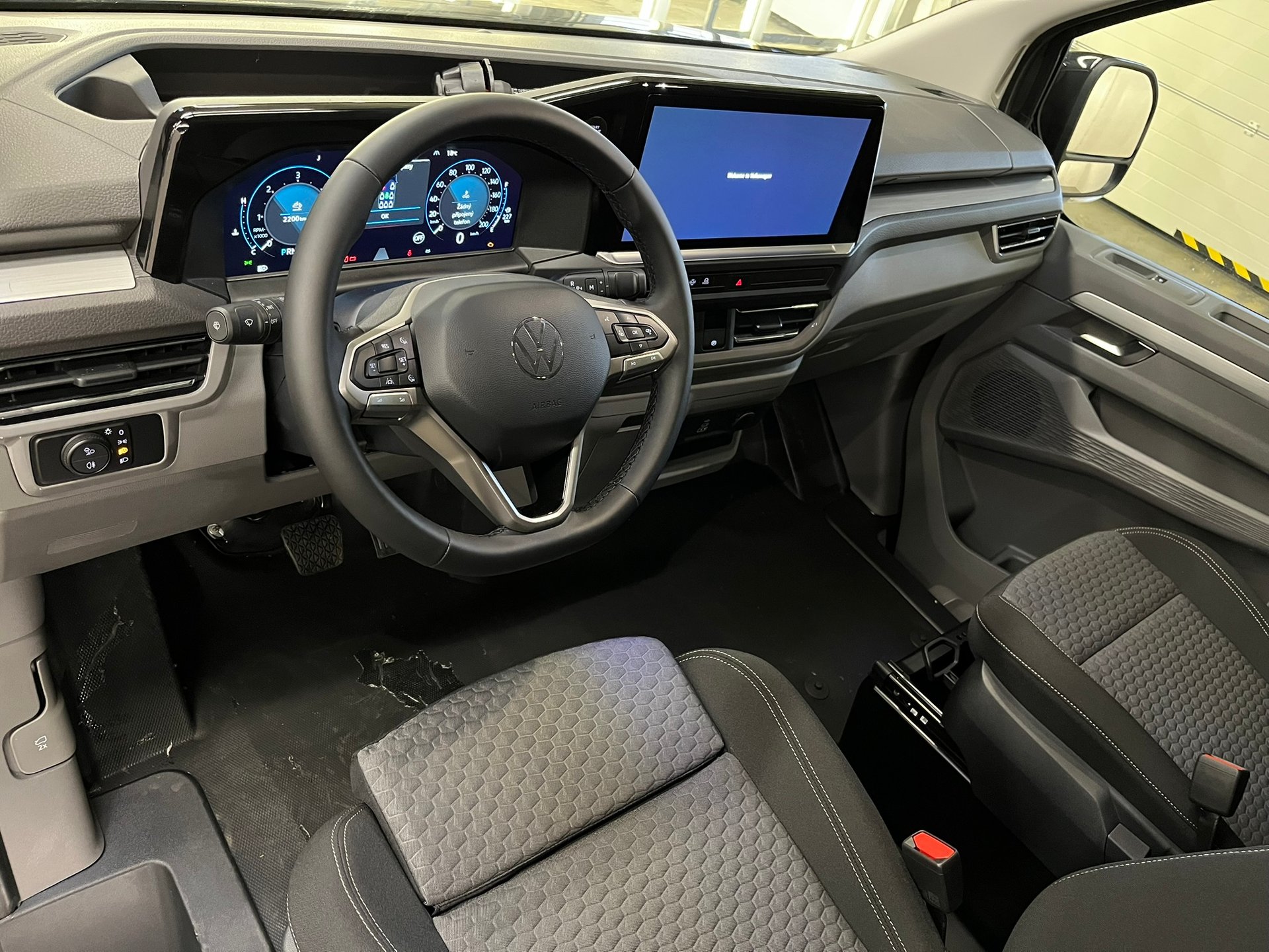 Volkswagen T7 Caravelle