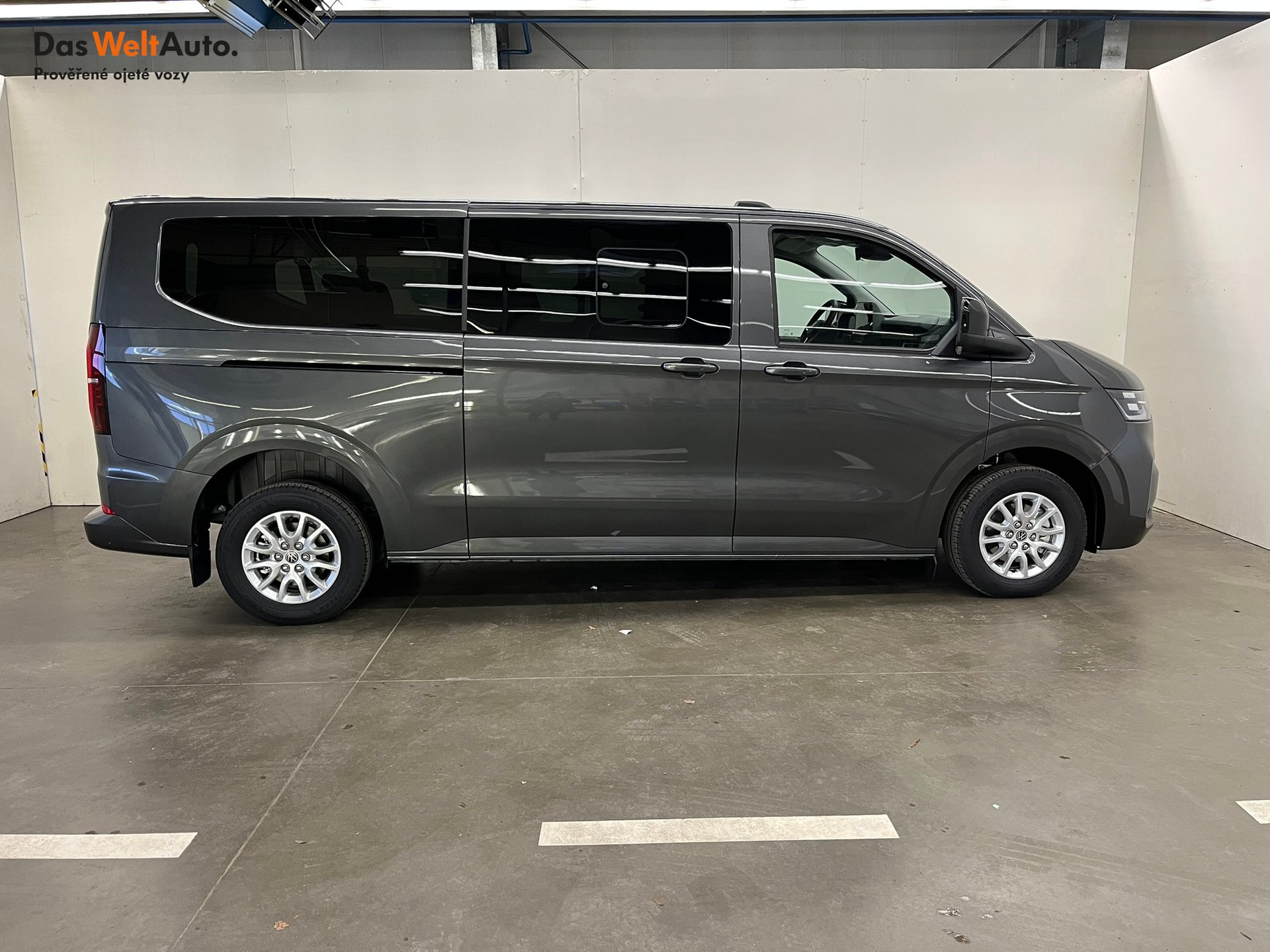 Volkswagen T7 Caravelle