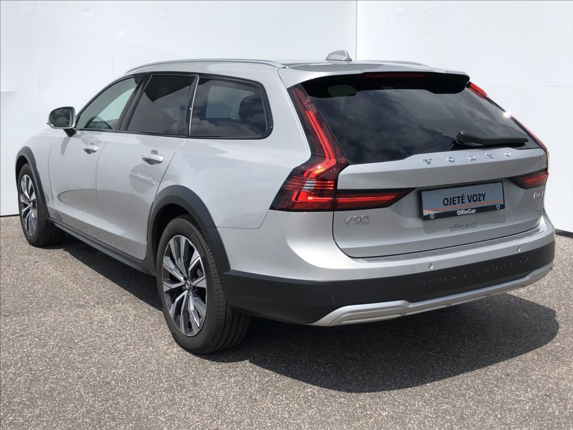 Volvo V90
