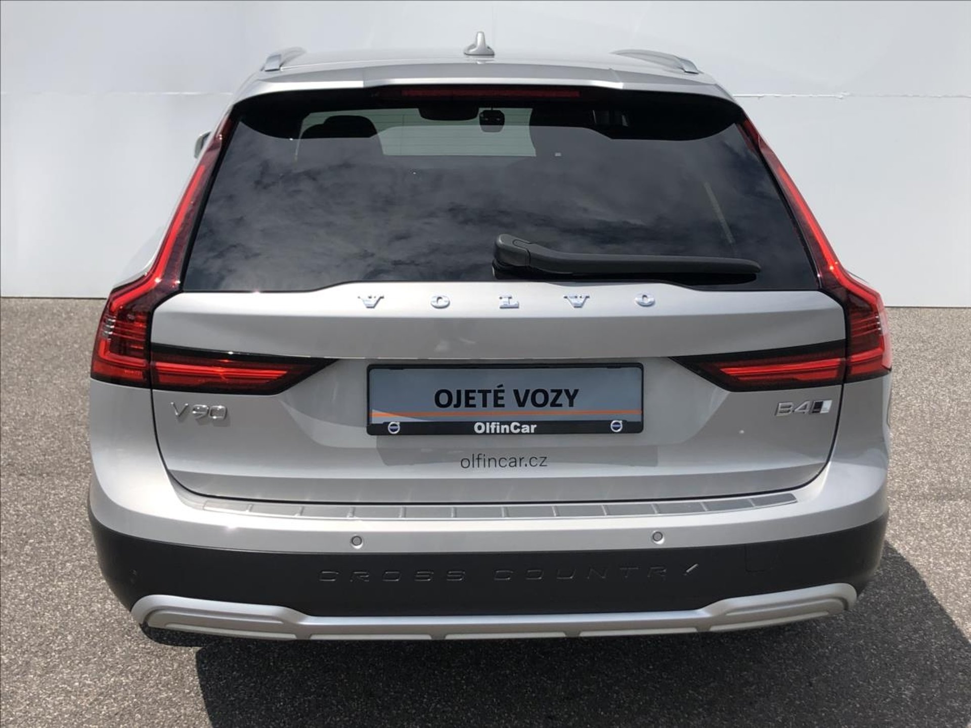 Volvo V90