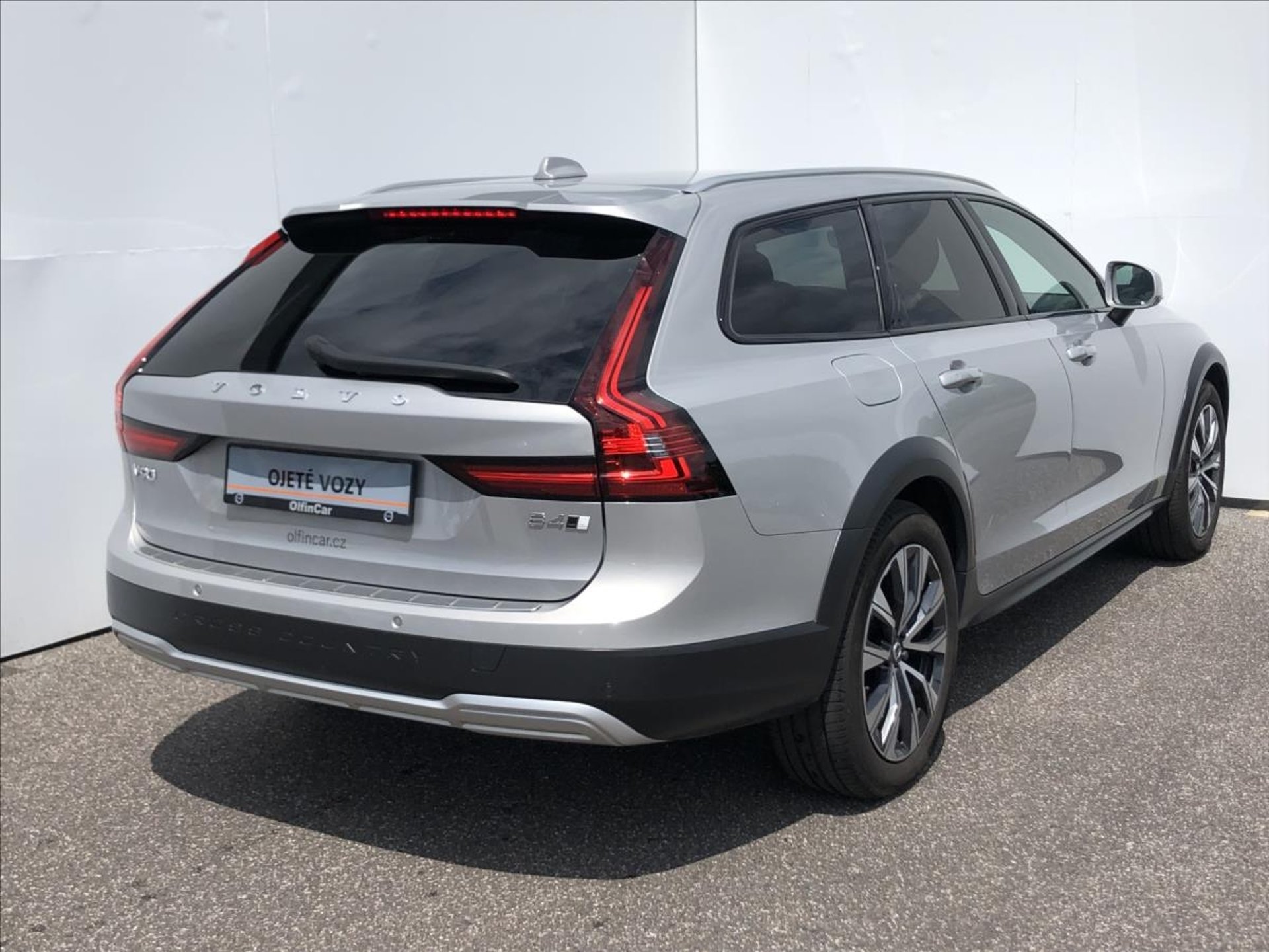 Volvo V90