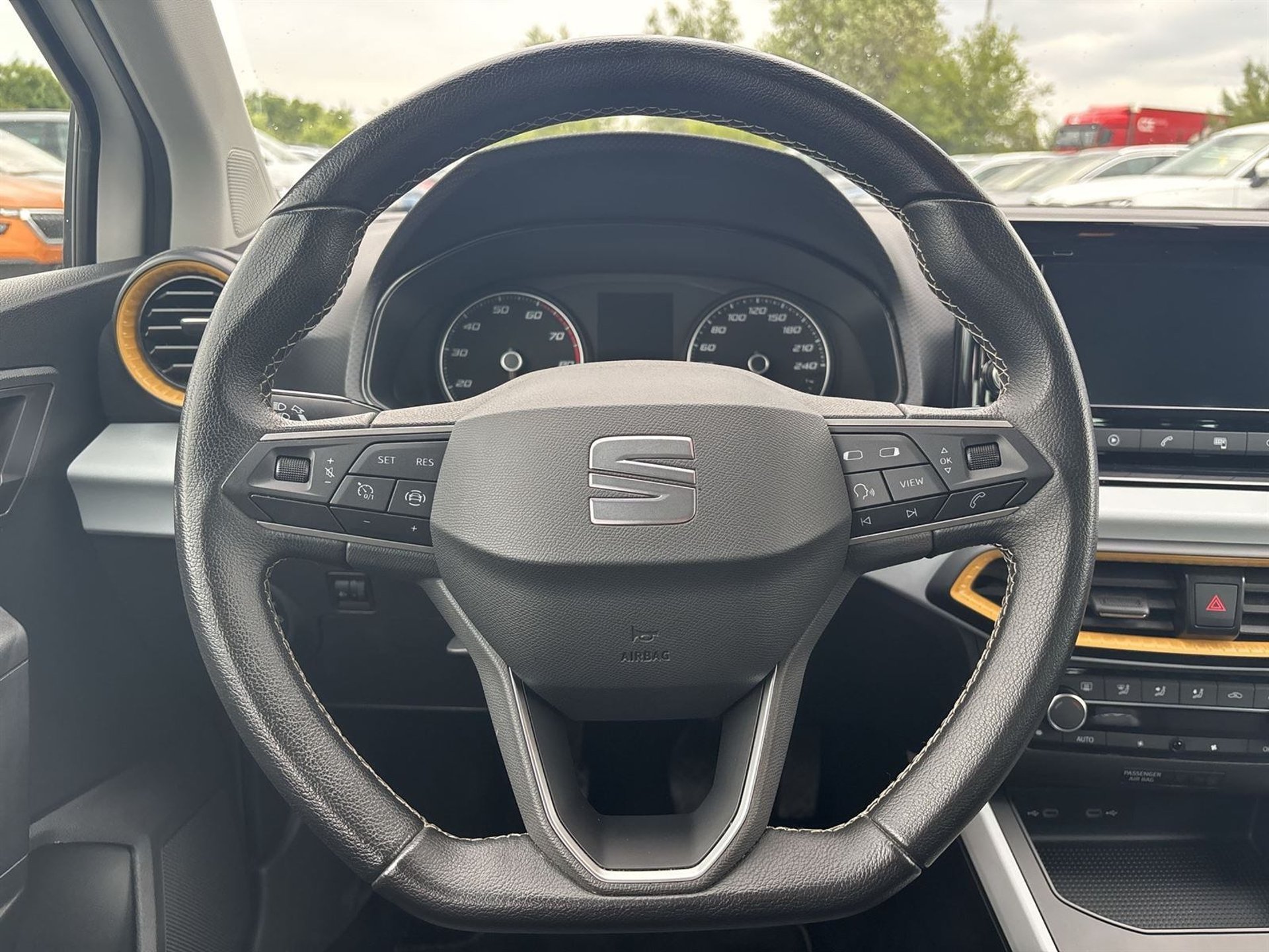 Seat Arona