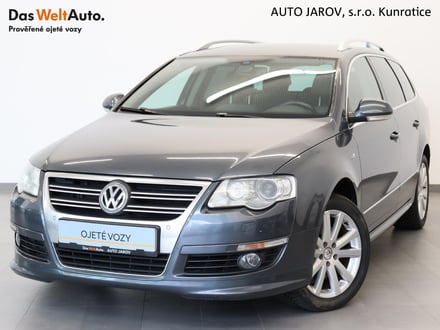 VW Passat Variant Highline 2,0 TDI R-line 4M