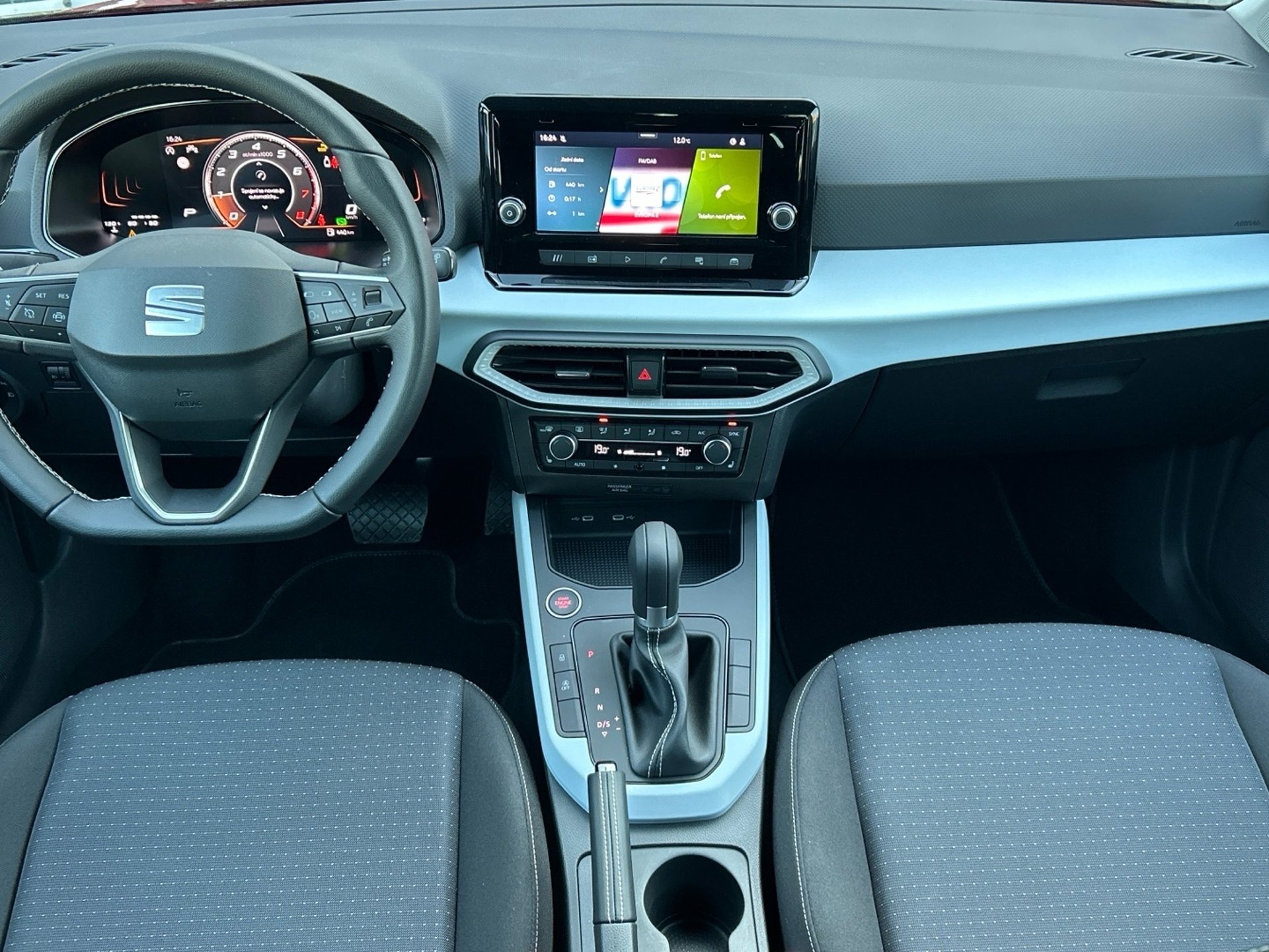 Seat Arona