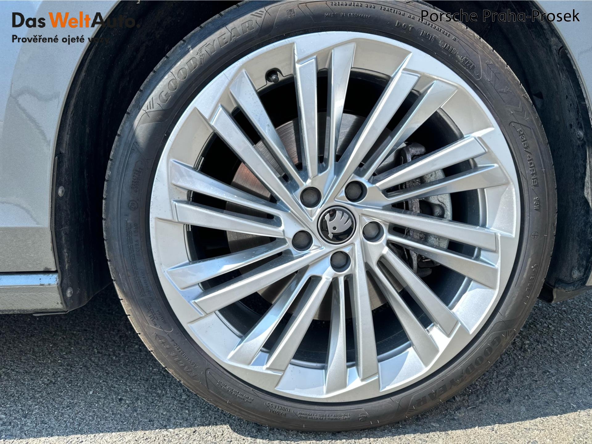Škoda Superb