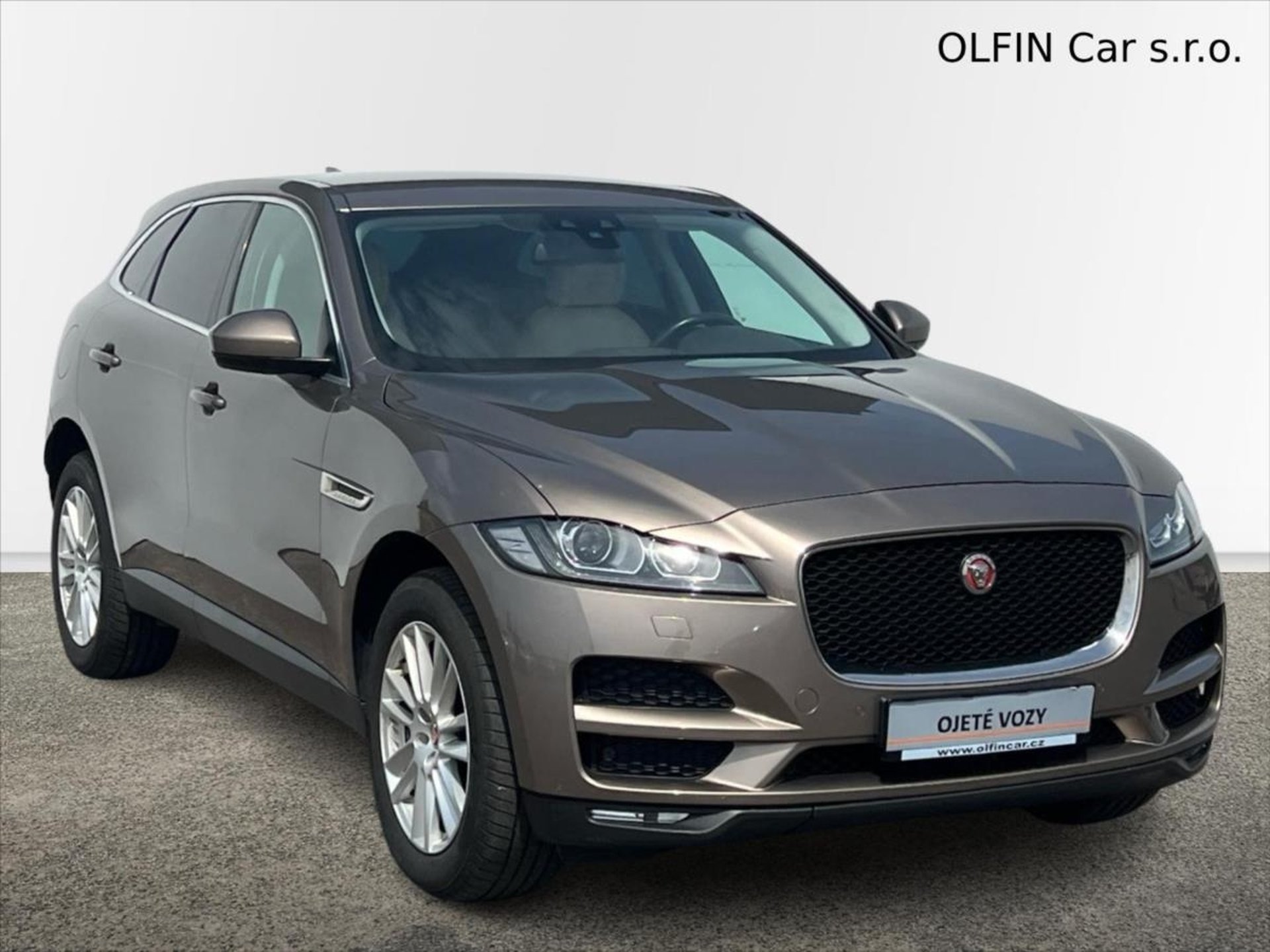 Jaguar F-Pace