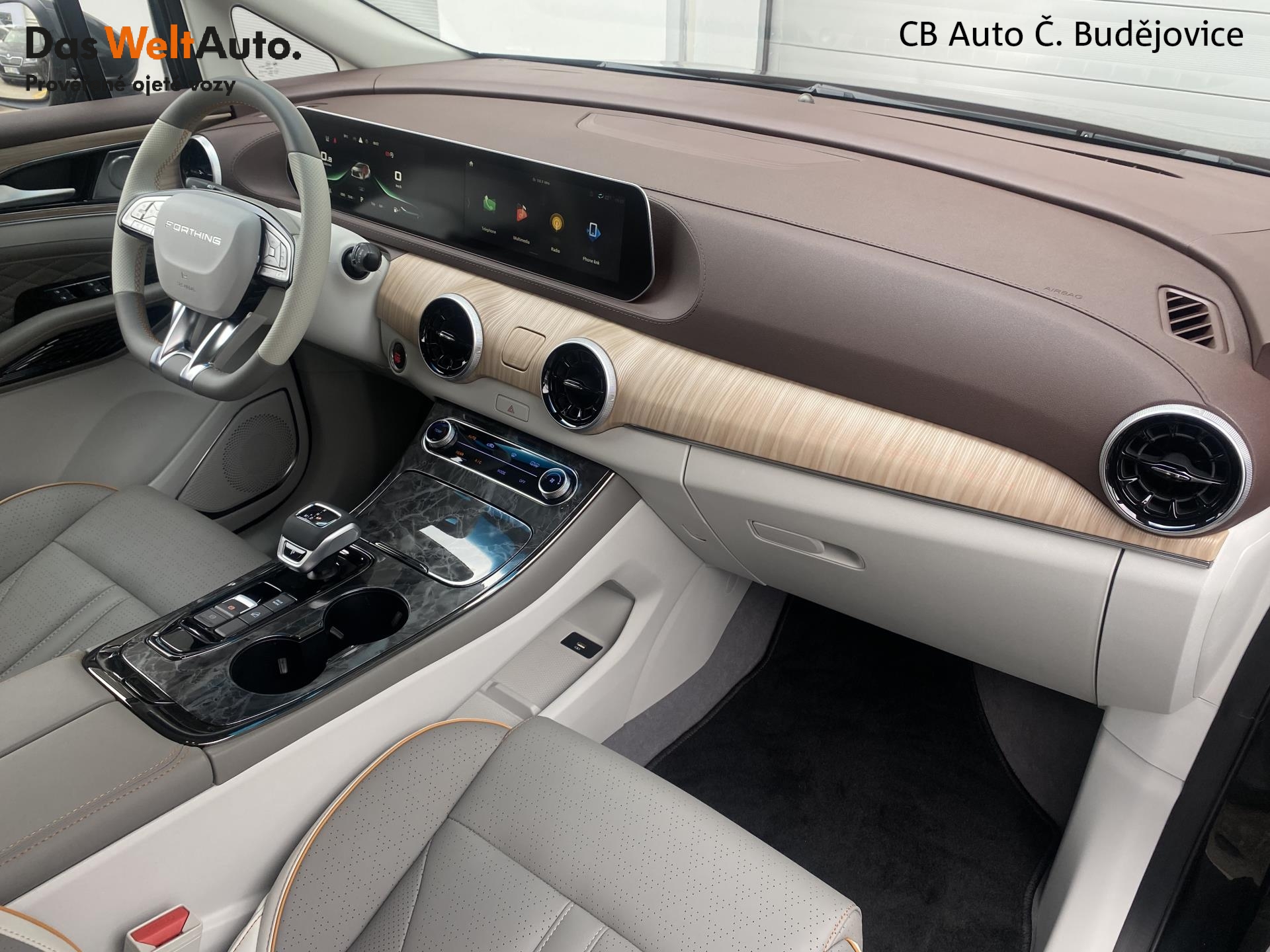 Dongfeng U-Tour