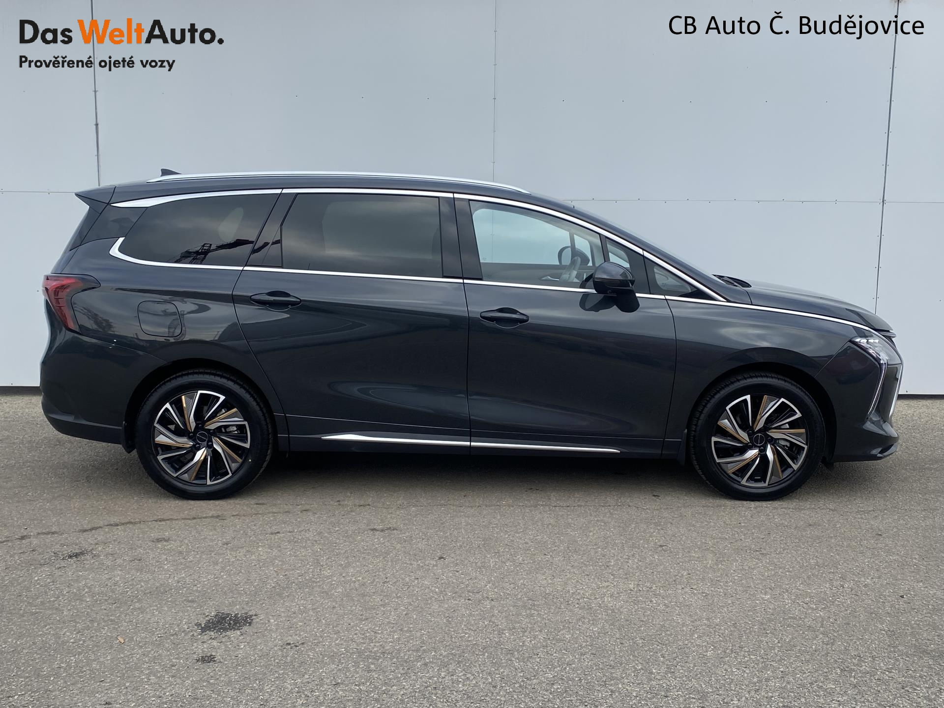 Dongfeng U-Tour