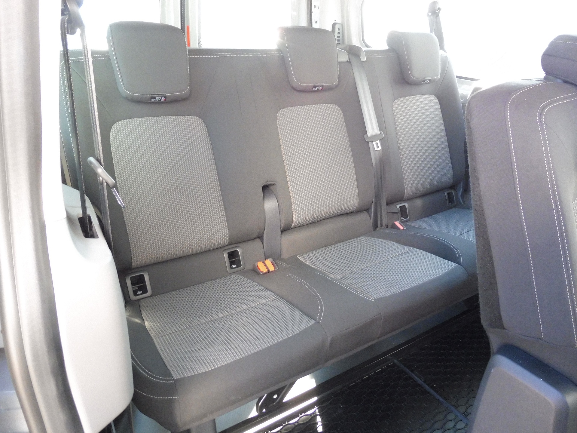 Volkswagen Transporter Kombi