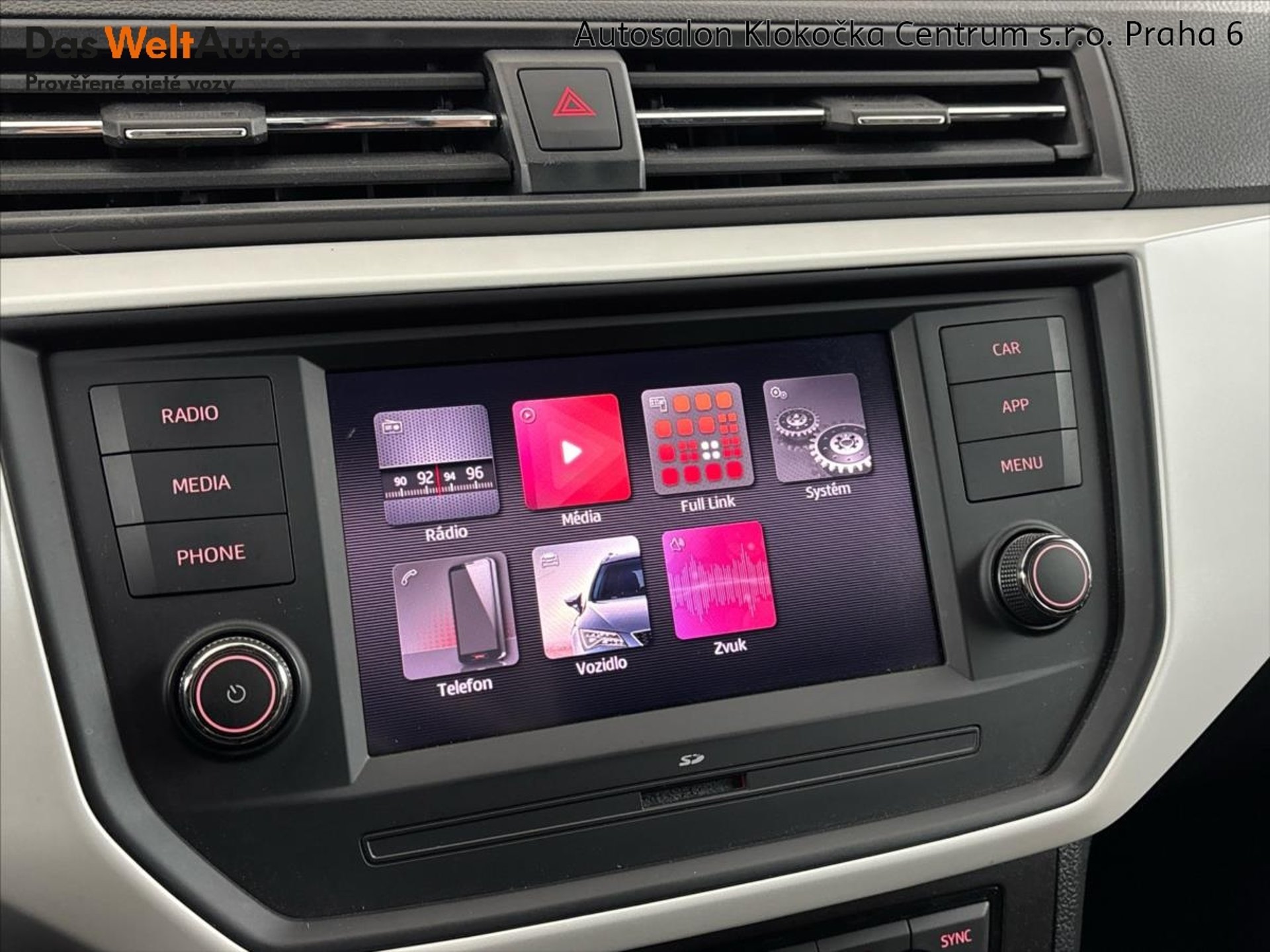 Seat Arona