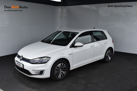 VW e-Golf 100 kW,LED, Tepelné čerpadlo