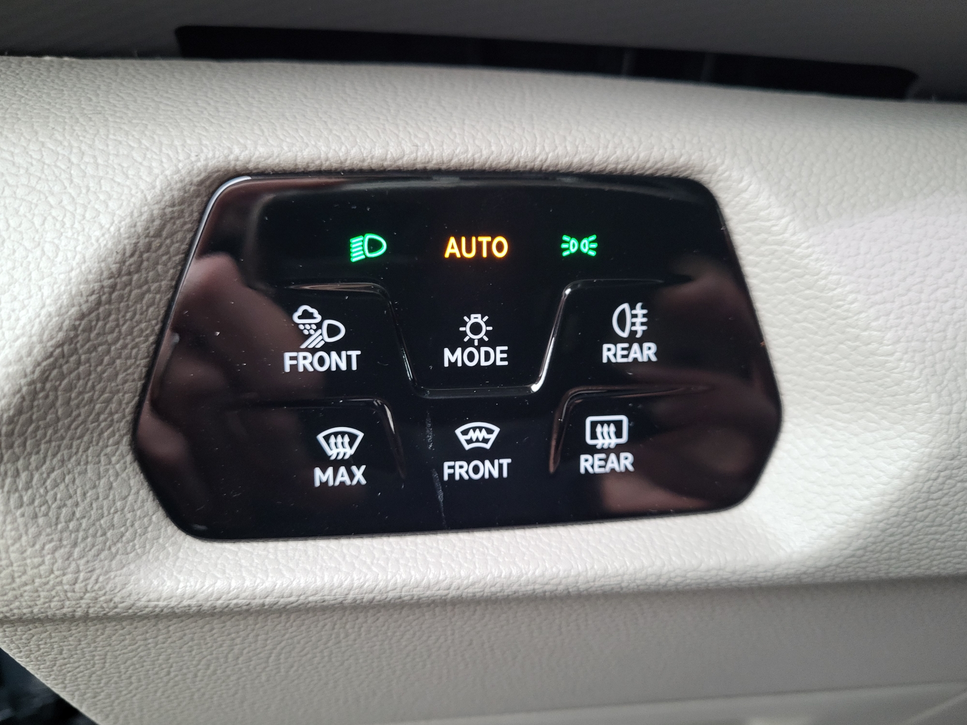 Volkswagen Nový Multivan