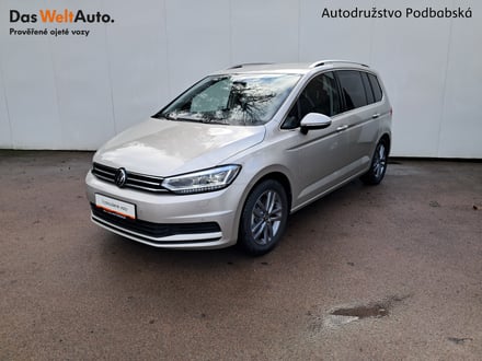 VW Touran People 1.5 TSI / 110 kW EVO2 M6
