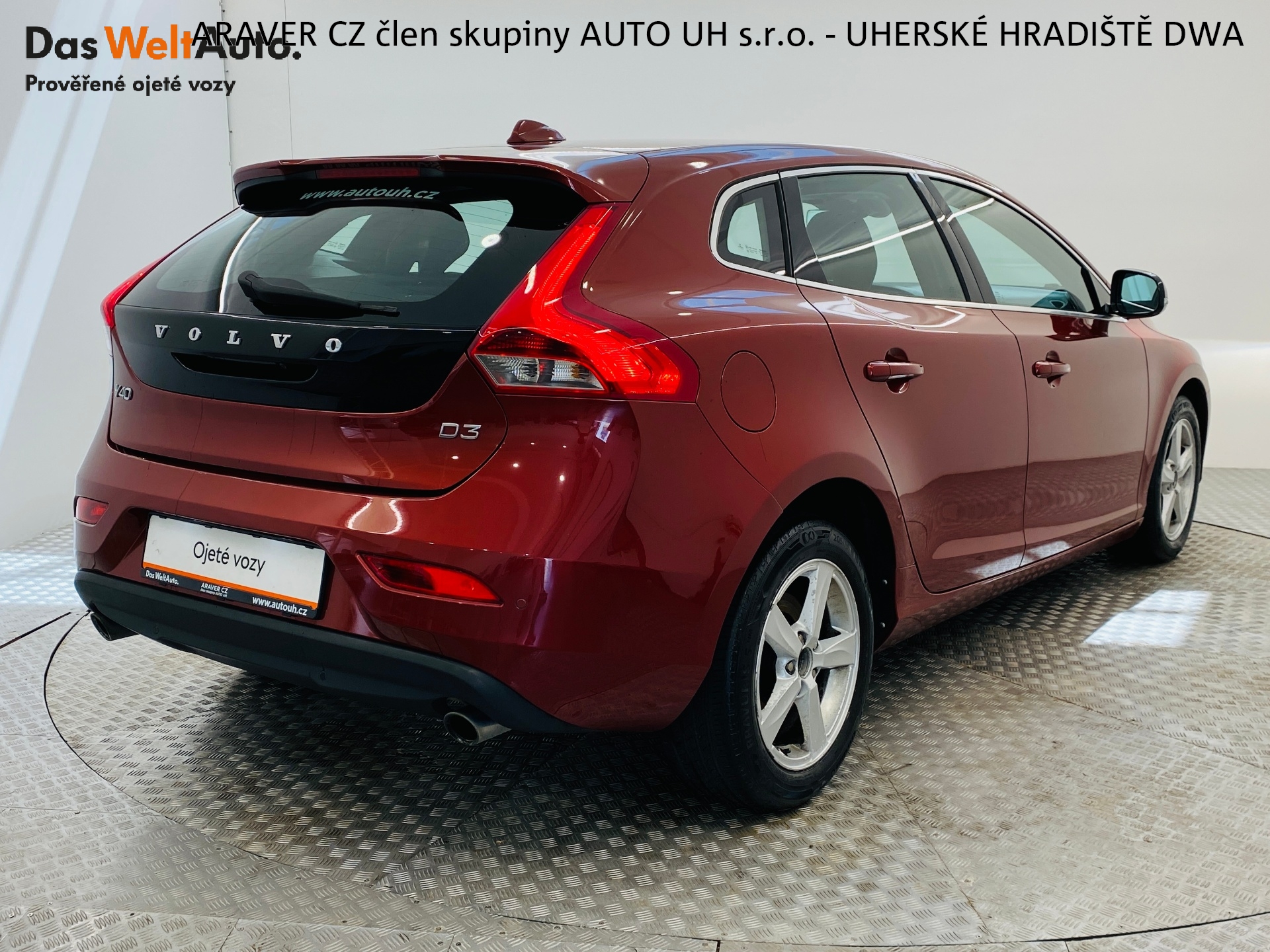 Volvo V40