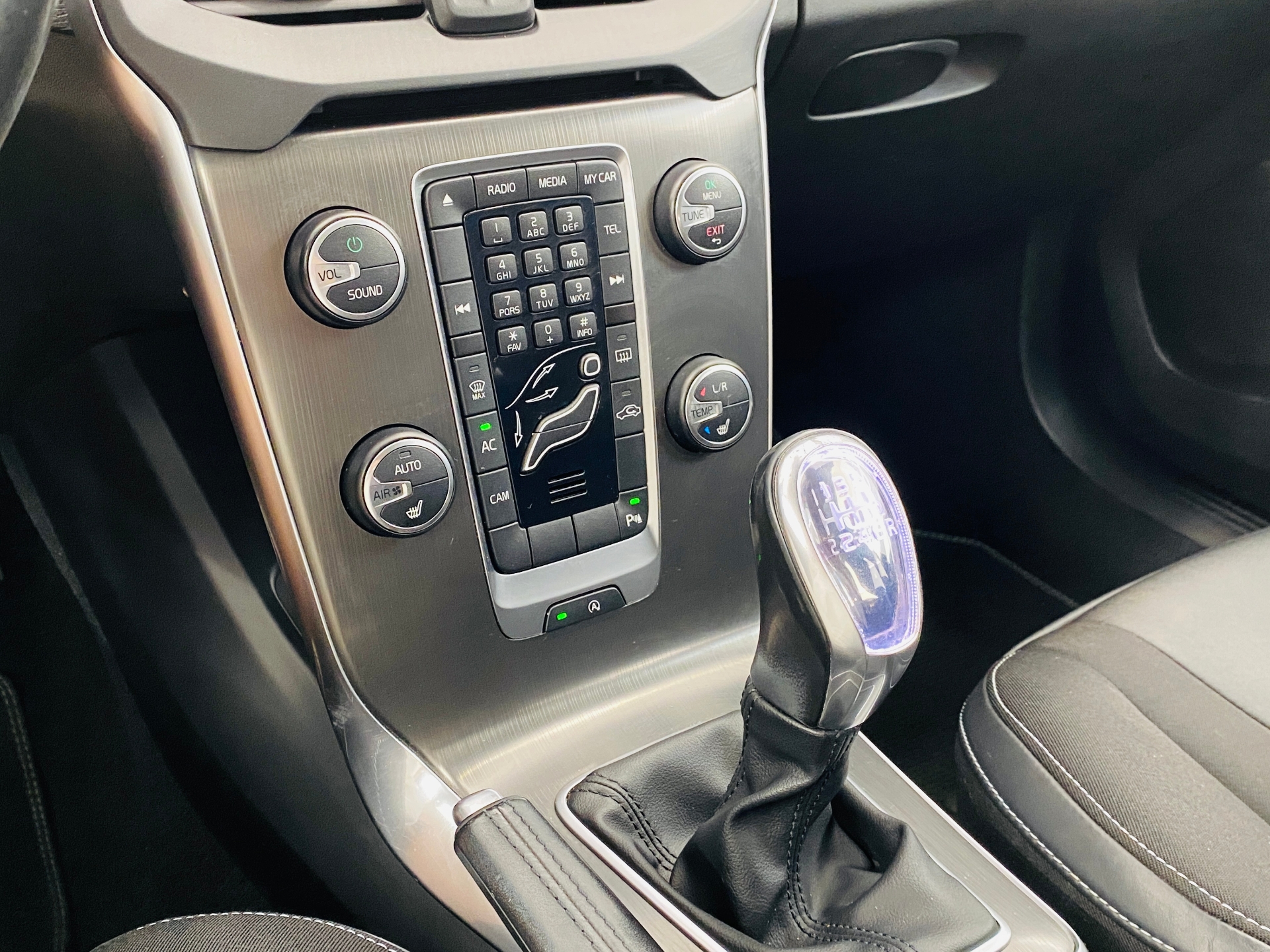 Volvo V40