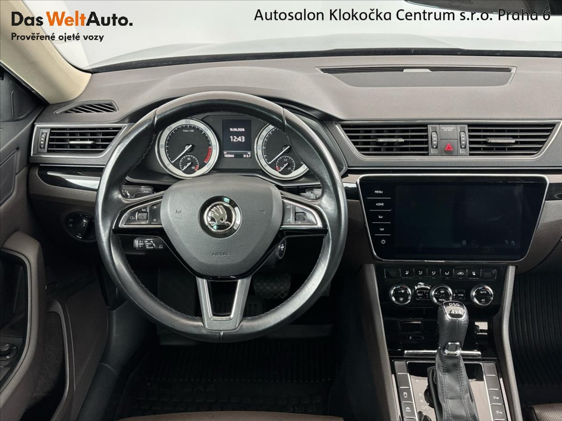 Škoda Superb