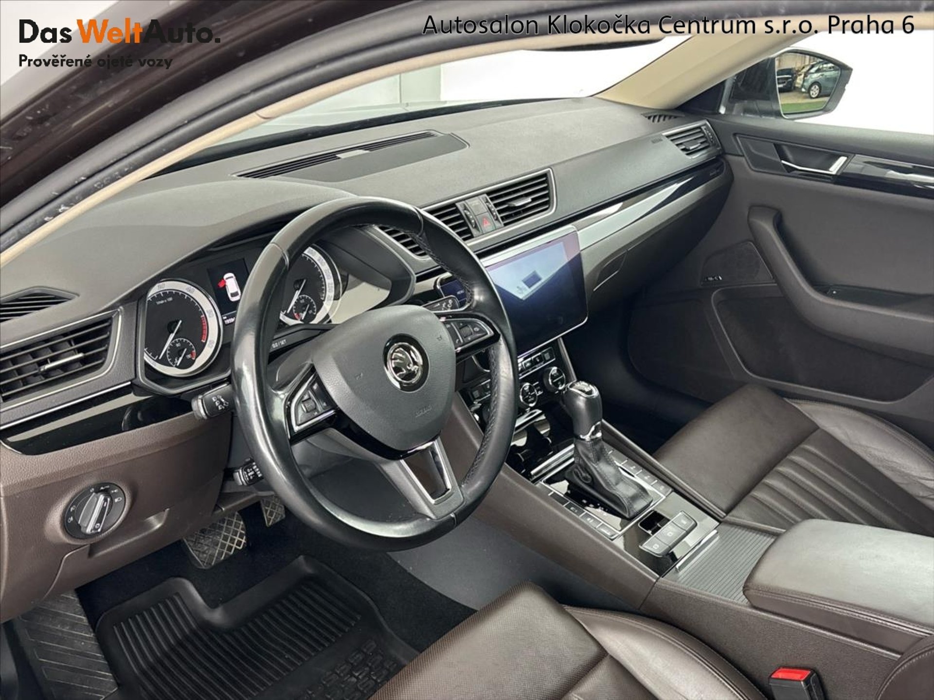 Škoda Superb