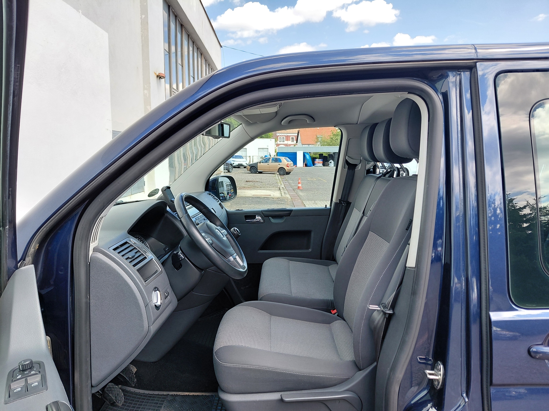 Volkswagen Caravelle