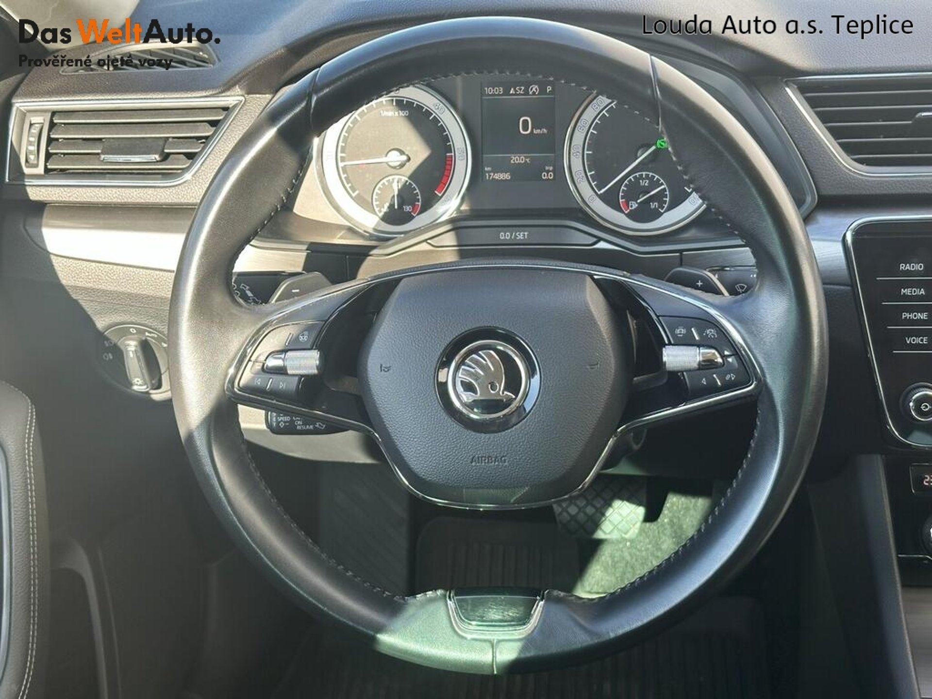 Škoda Superb