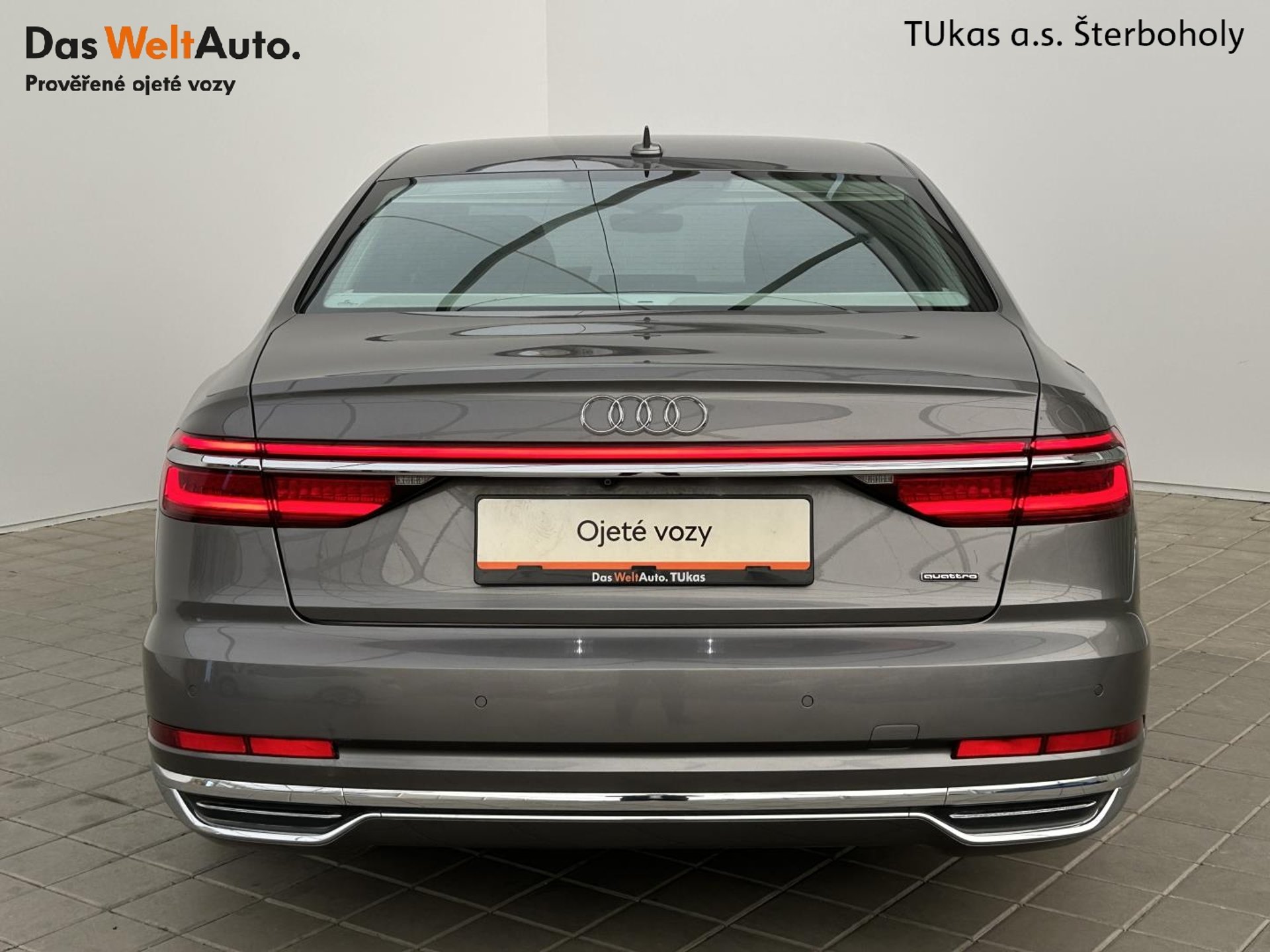 Audi A8