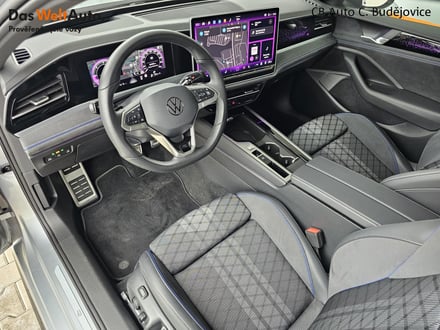 VW Passat Variant DSG 2,0 TDi 110 kW R-Line