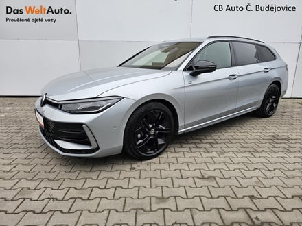 VW Passat Variant DSG 2,0 TDi 110 kW R-Line