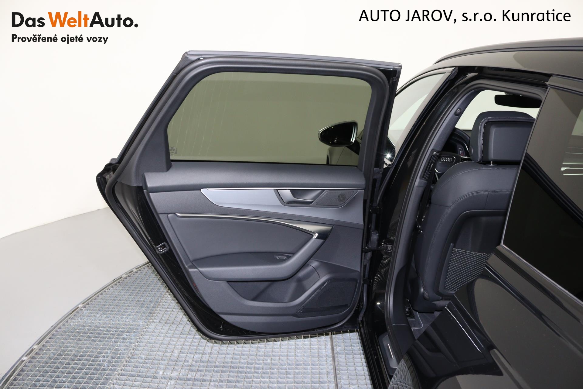 Audi S6 Avant