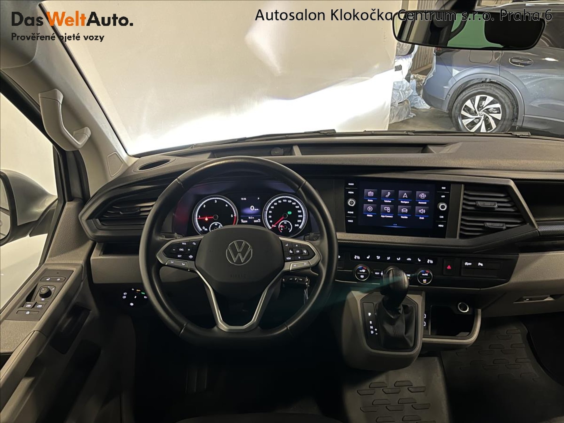 Volkswagen Caravelle