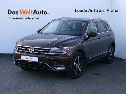 VW Tiguan Highline 2.0 TDI 110 kW automat ,