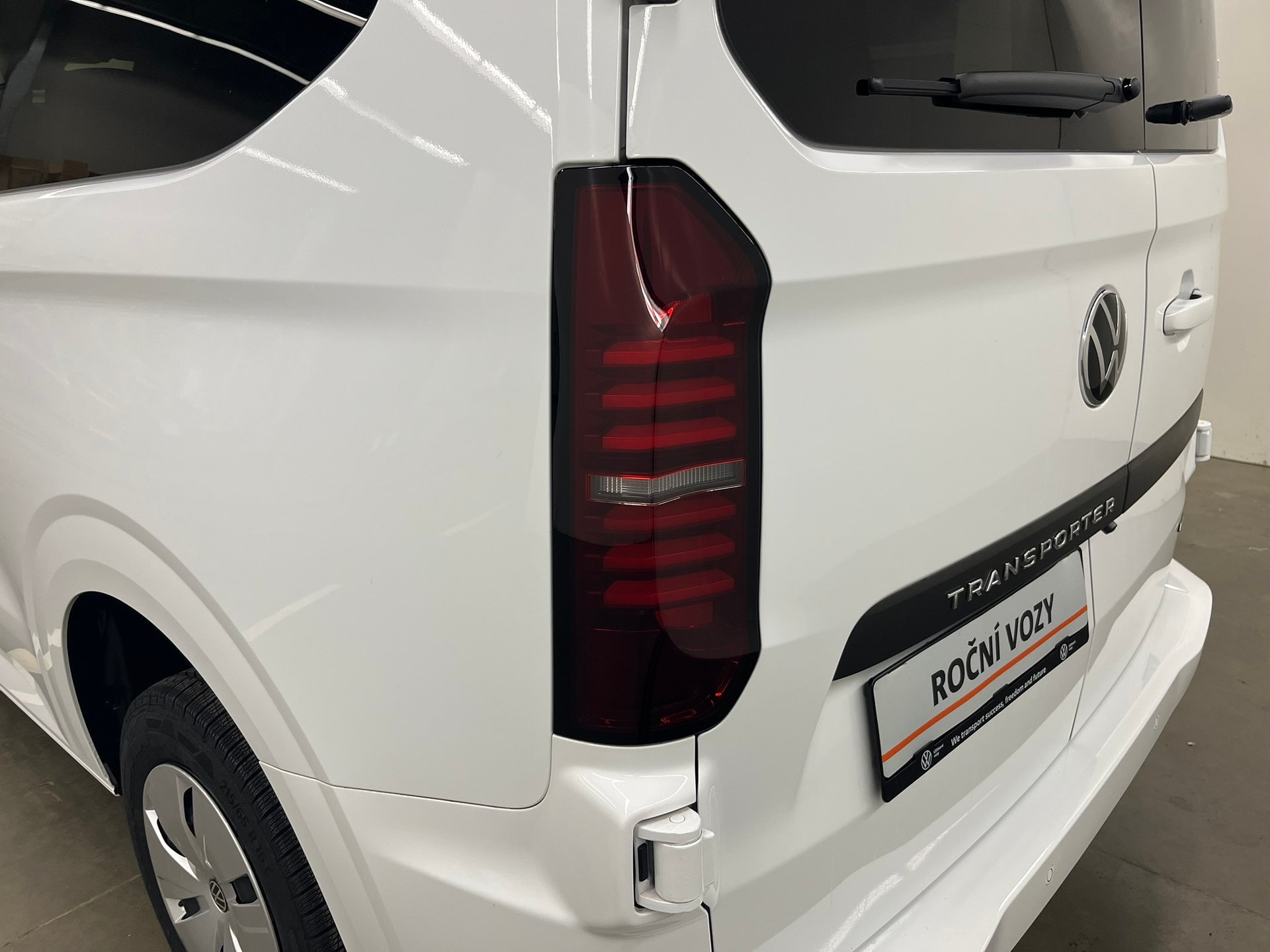 Volkswagen T7 Kombi
