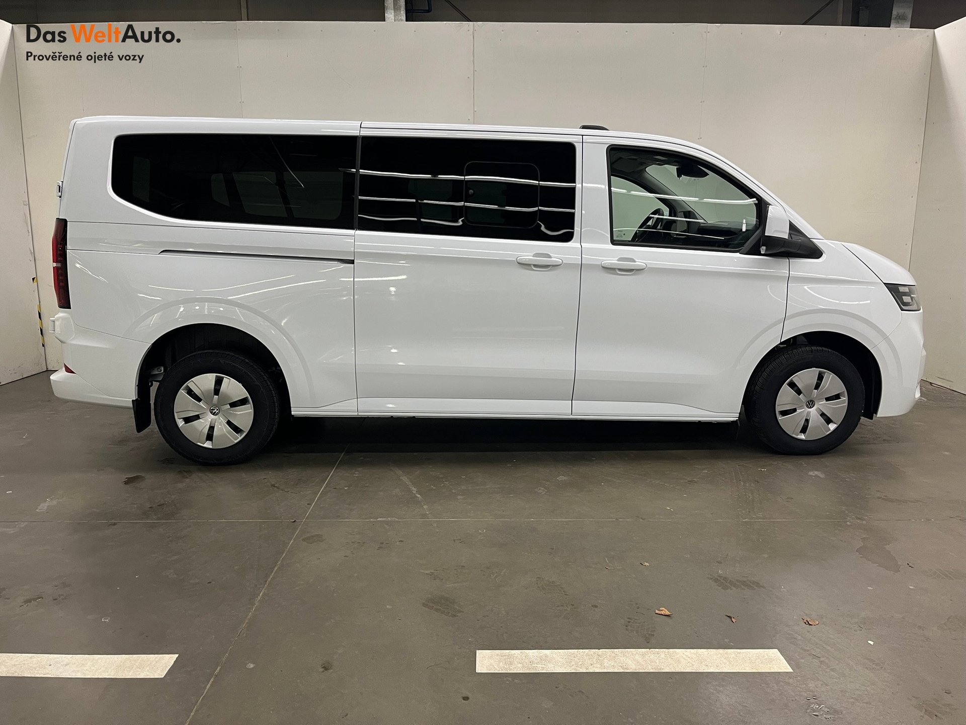 Volkswagen T7 Kombi