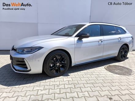 VW Passat Variant DSG 2,0 TDi 110 kW R-Line
