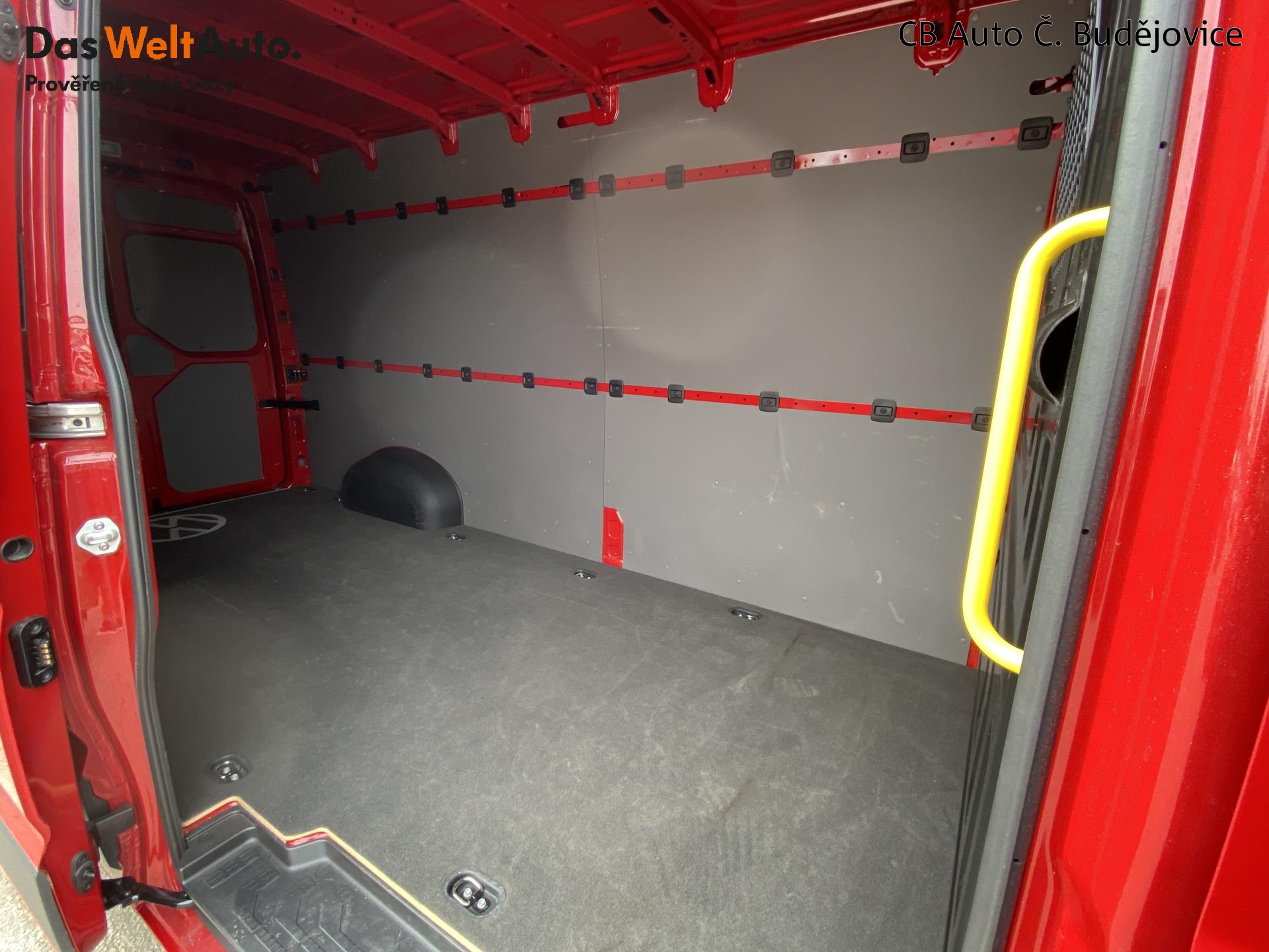 Volkswagen Crafter - skříňový vůz