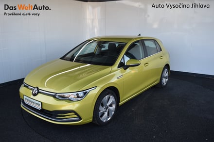VW Golf 1.5TSI 96kW, LED, CZ,1.Majitel