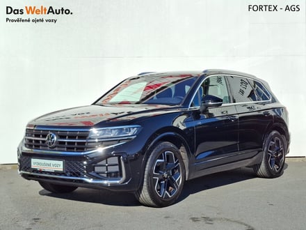 VW Touareg R-LINE, FACELIFT,V6 3.0 TDI,210kW,4Motion,Prodl.záruka,Nez.topení,Taž