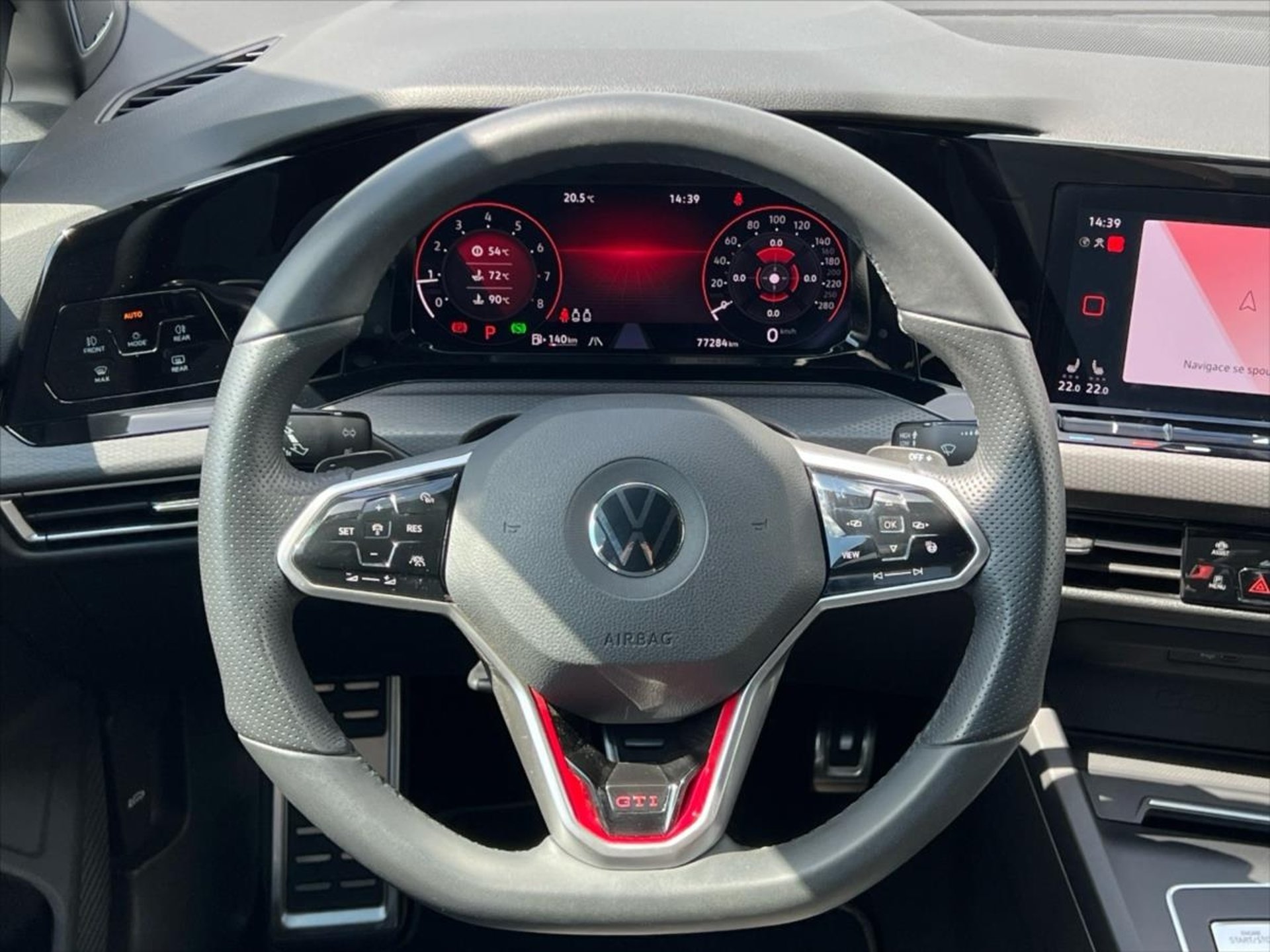 Volkswagen Golf GTI