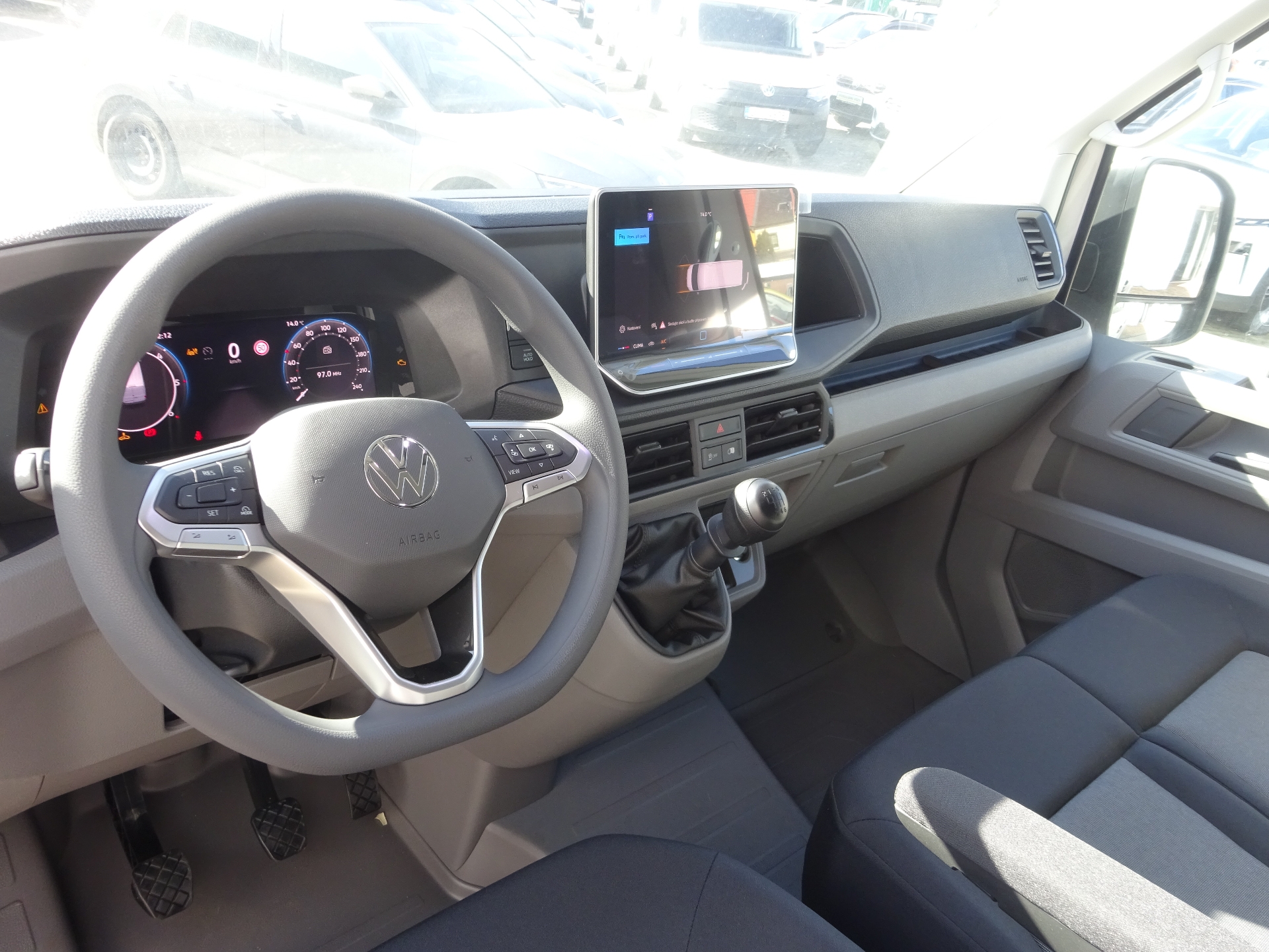 Volkswagen Crafter - skříňový vůz