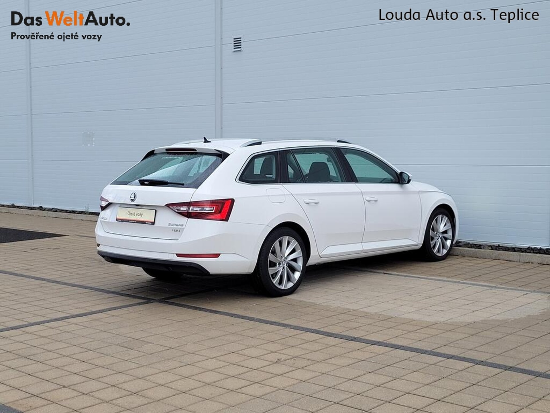 Škoda Superb