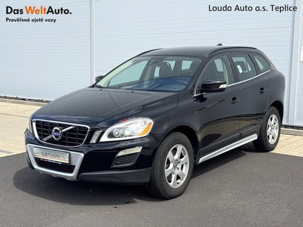 Volvo XC60  2.0 D4 120 kW automat ,