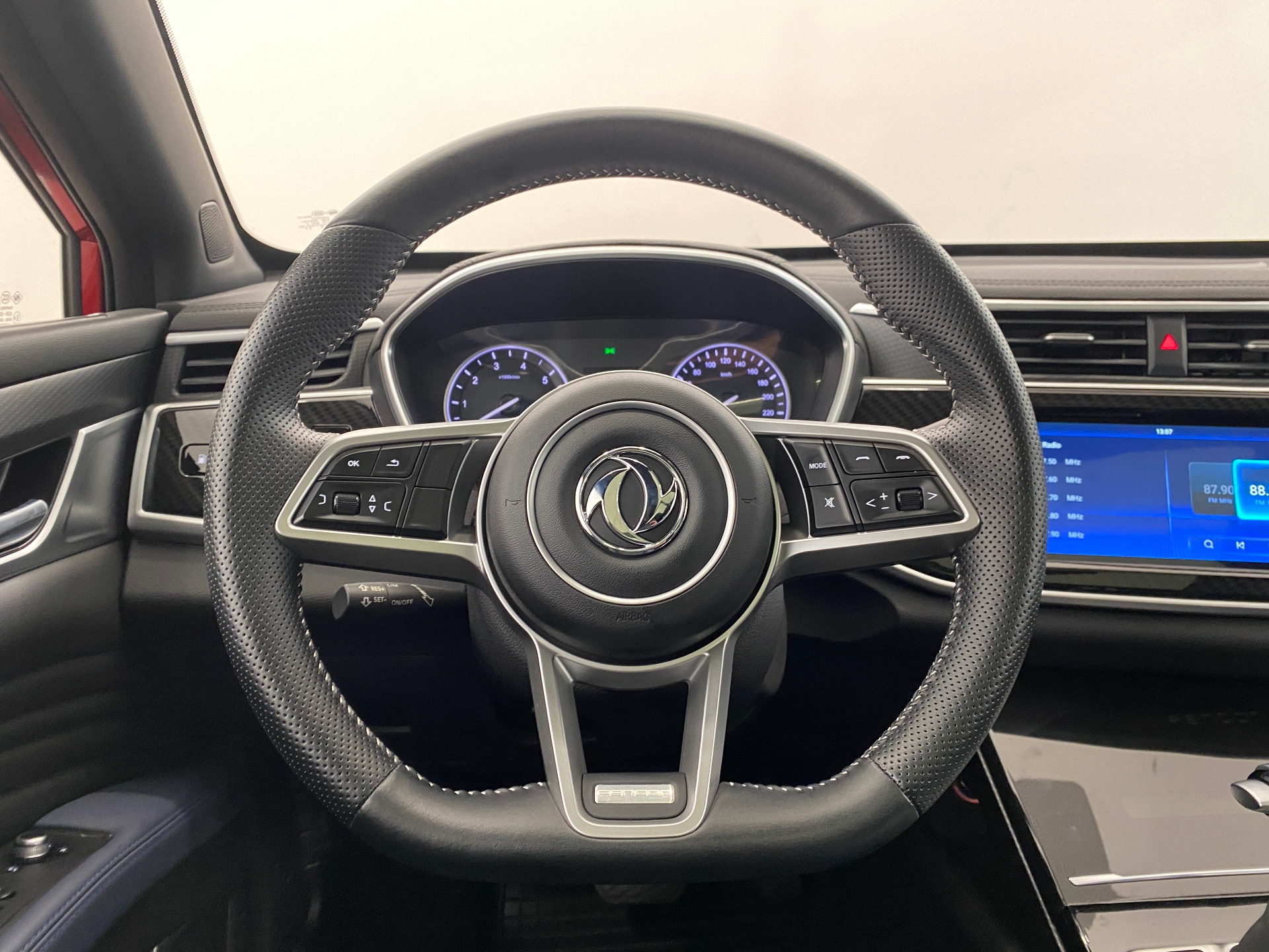 Dongfeng Fengon 5