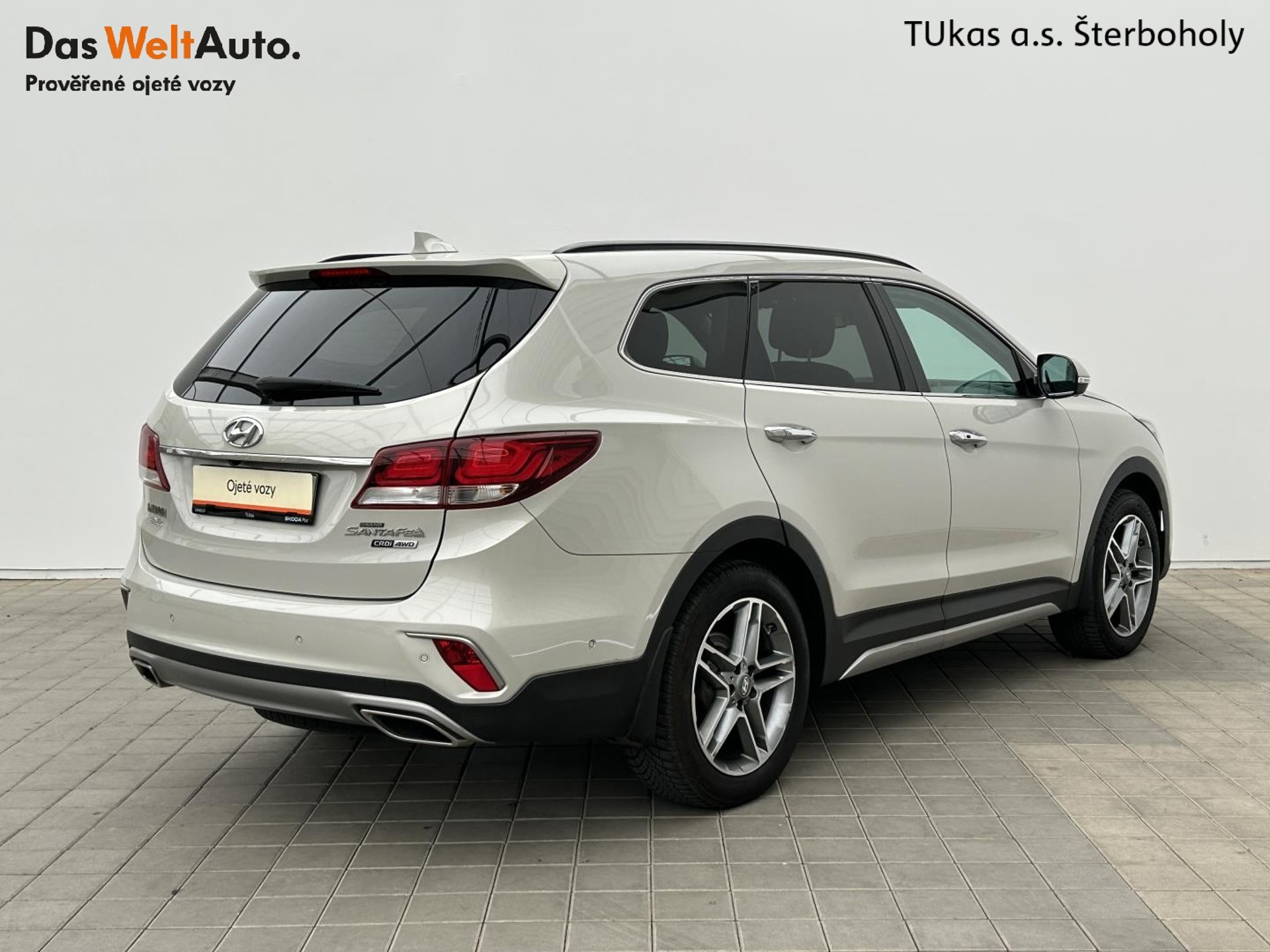 Hyundai Grand Santa Fe