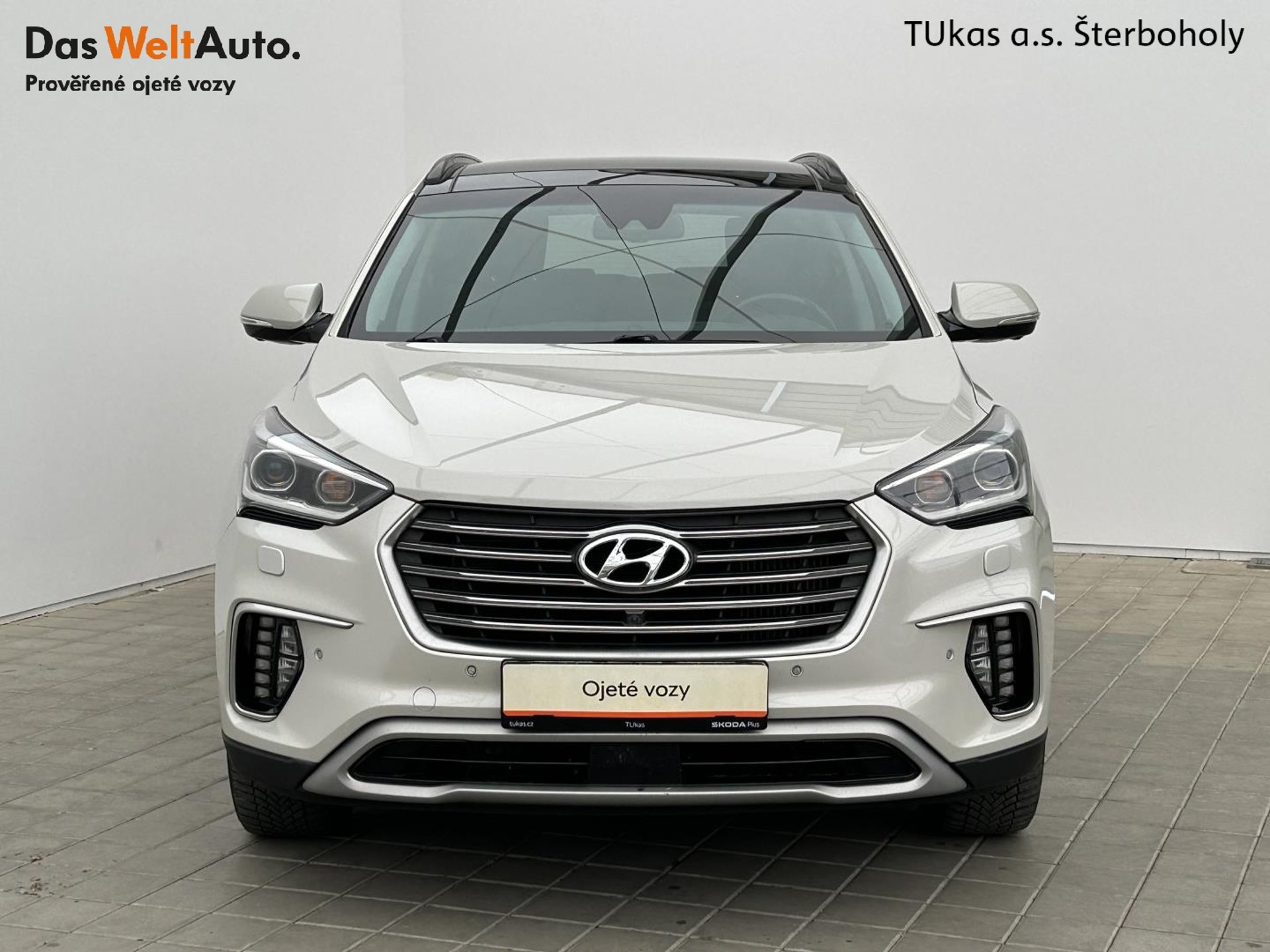 Hyundai Grand Santa Fe