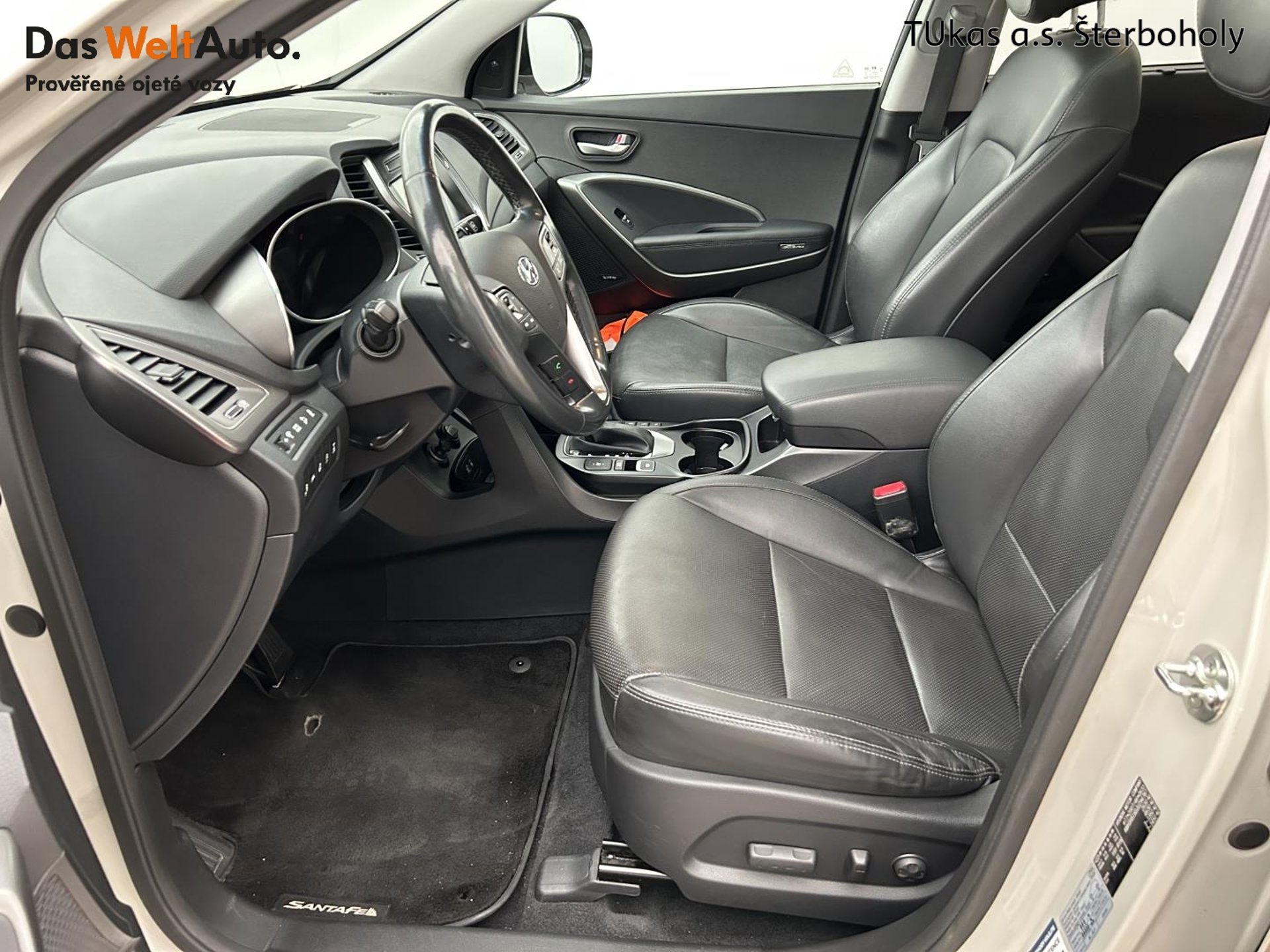 Hyundai Grand Santa Fe